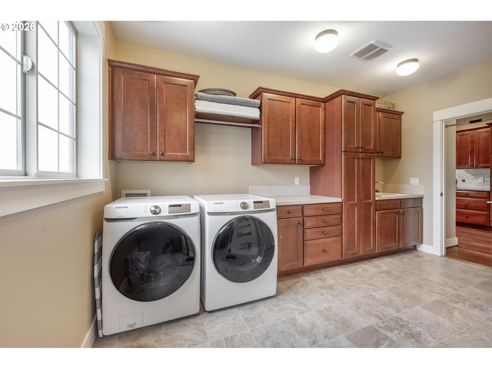 Photo #18: 229931485 Listing: Photo #18