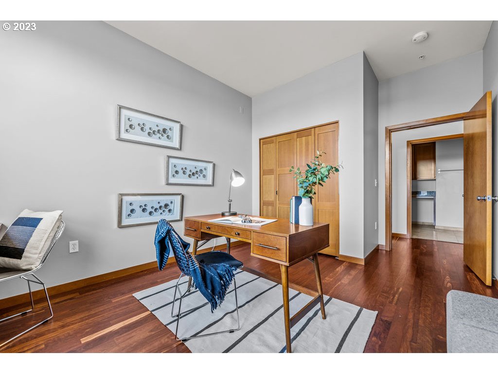 Photo #6: 23000728 Listing 