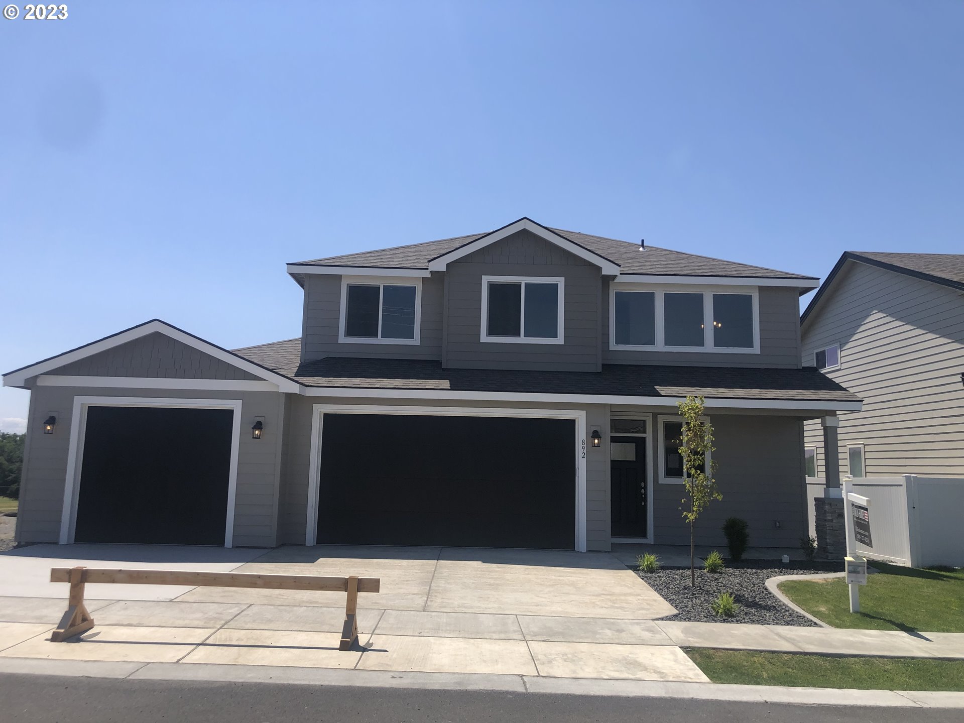 Photo of 892 AUTUMN AVE Hermiston OR 97838