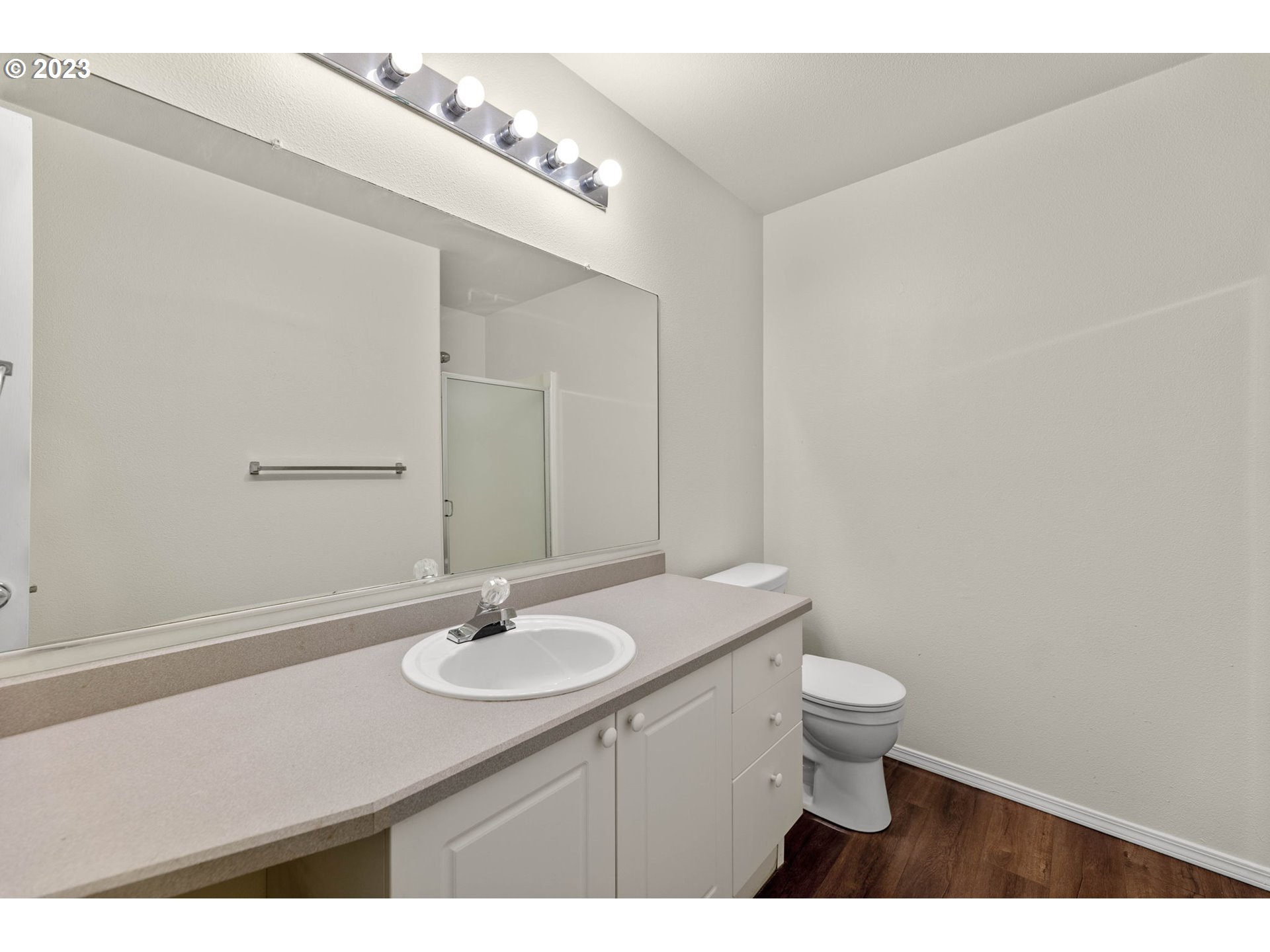 Photo #4: 23004839 Listing 