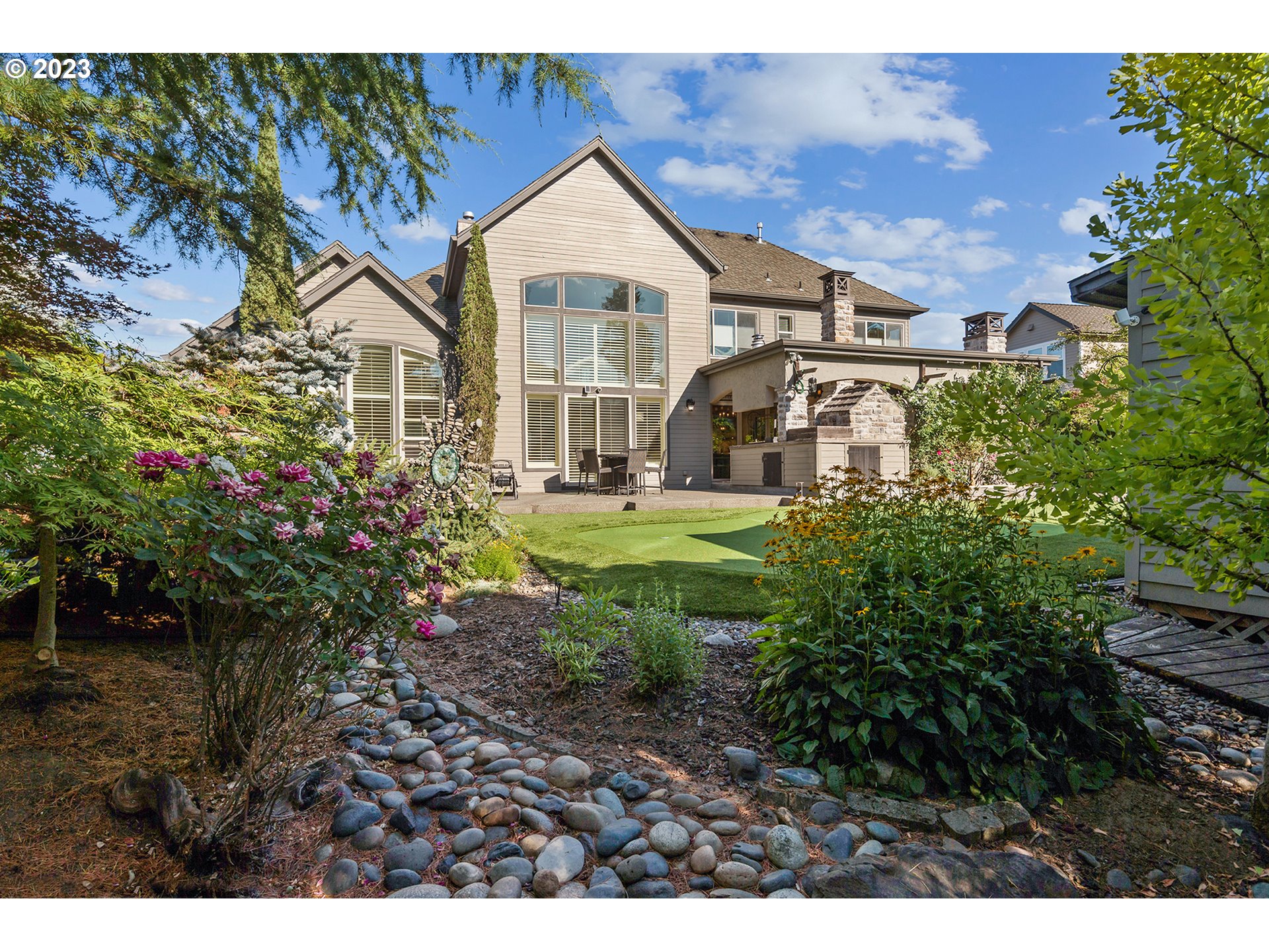 906 SE 201st Ct, Camas, WA 98607