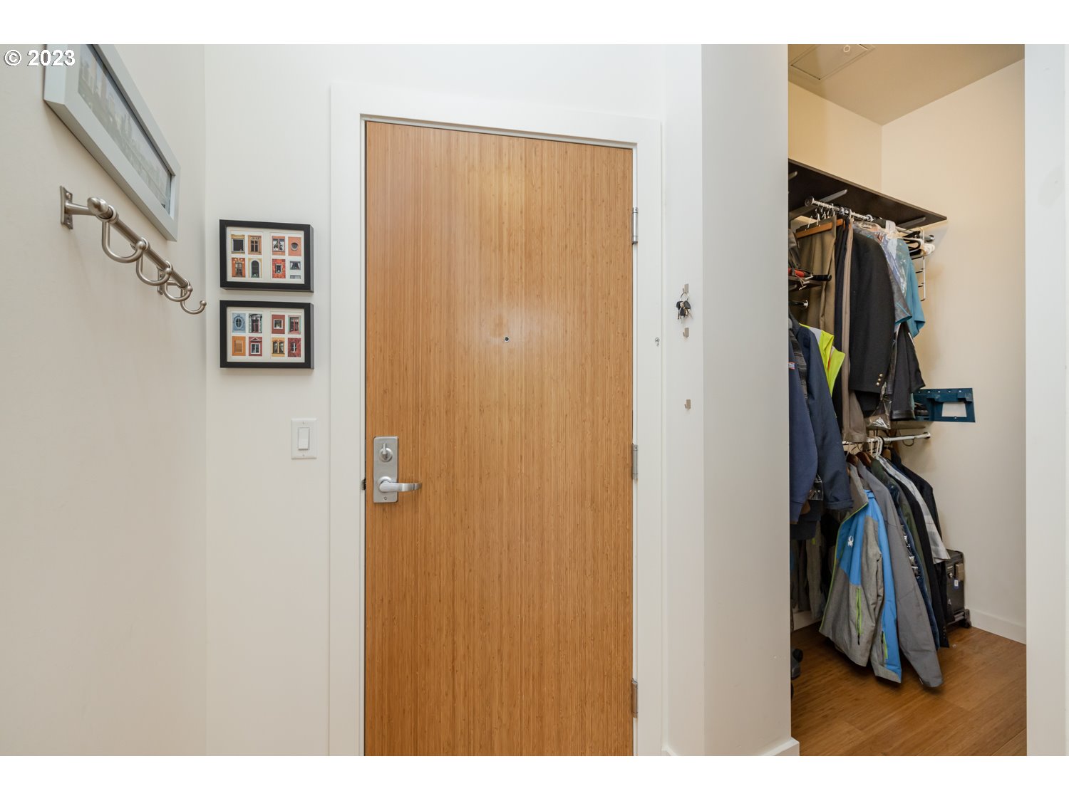 Photo #6: 23009615 Listing 