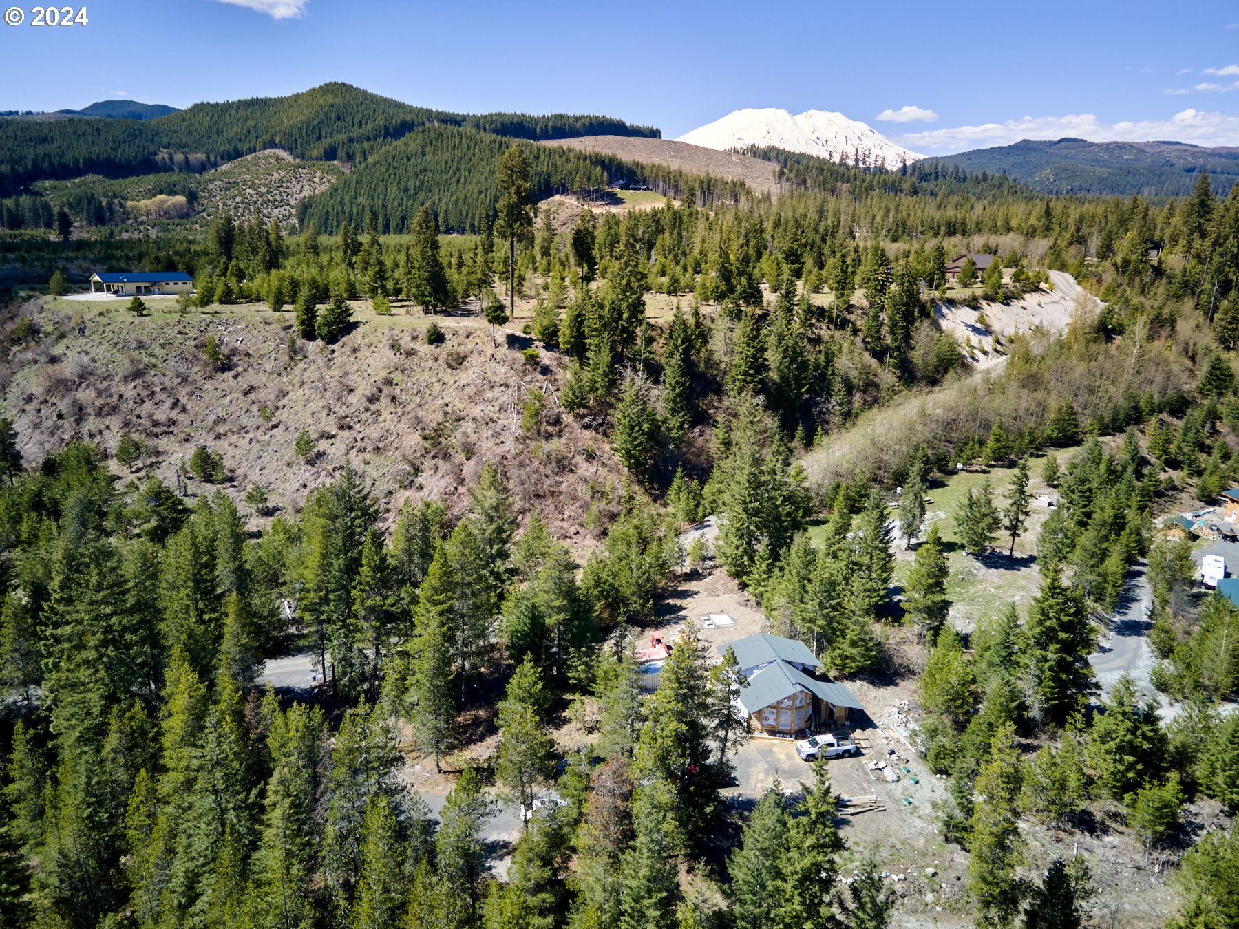 192  Sasquatch Way, Cougar, WA 98616