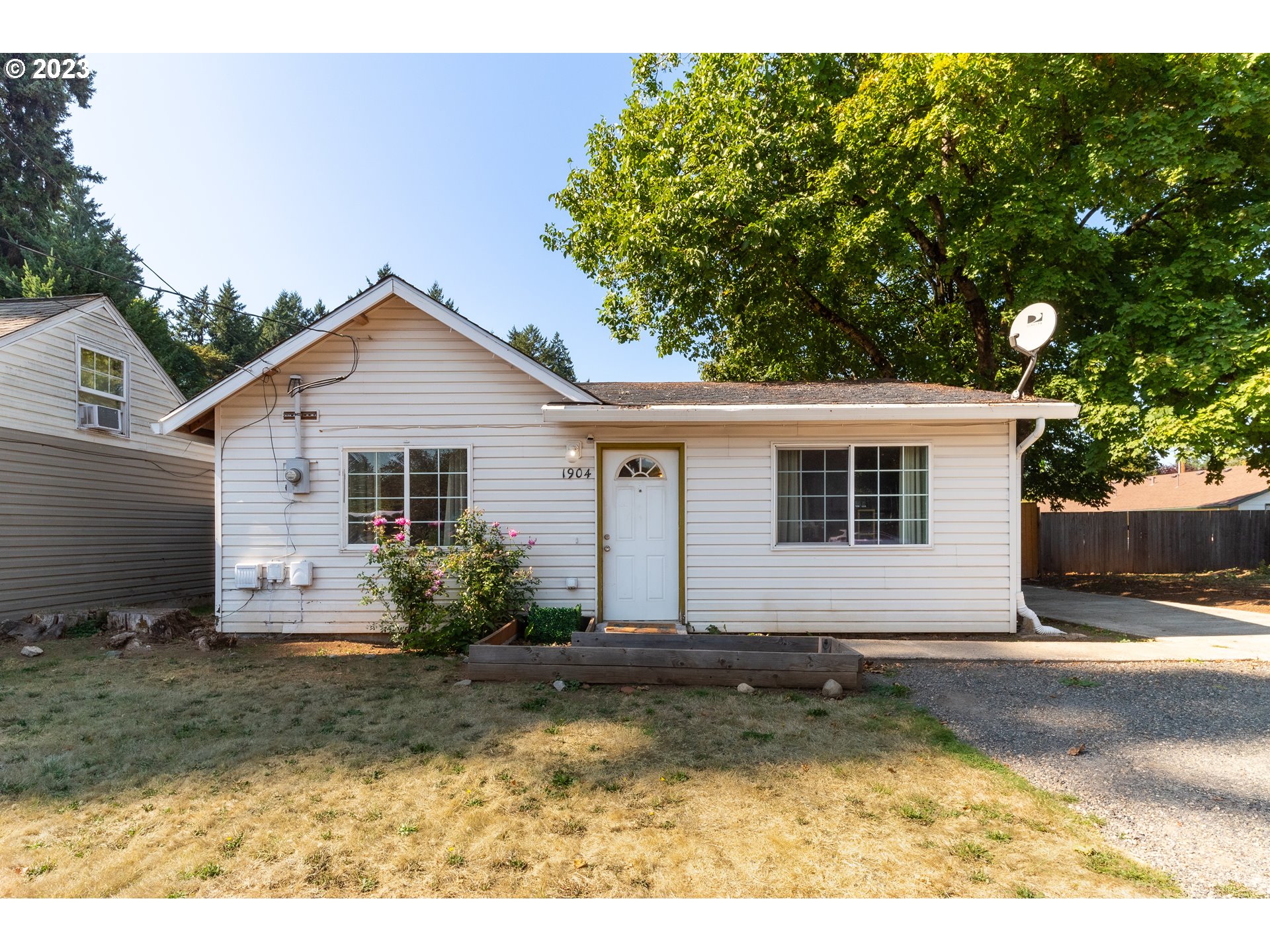 1904 N Grand Blvd, Vancouver, WA 98661