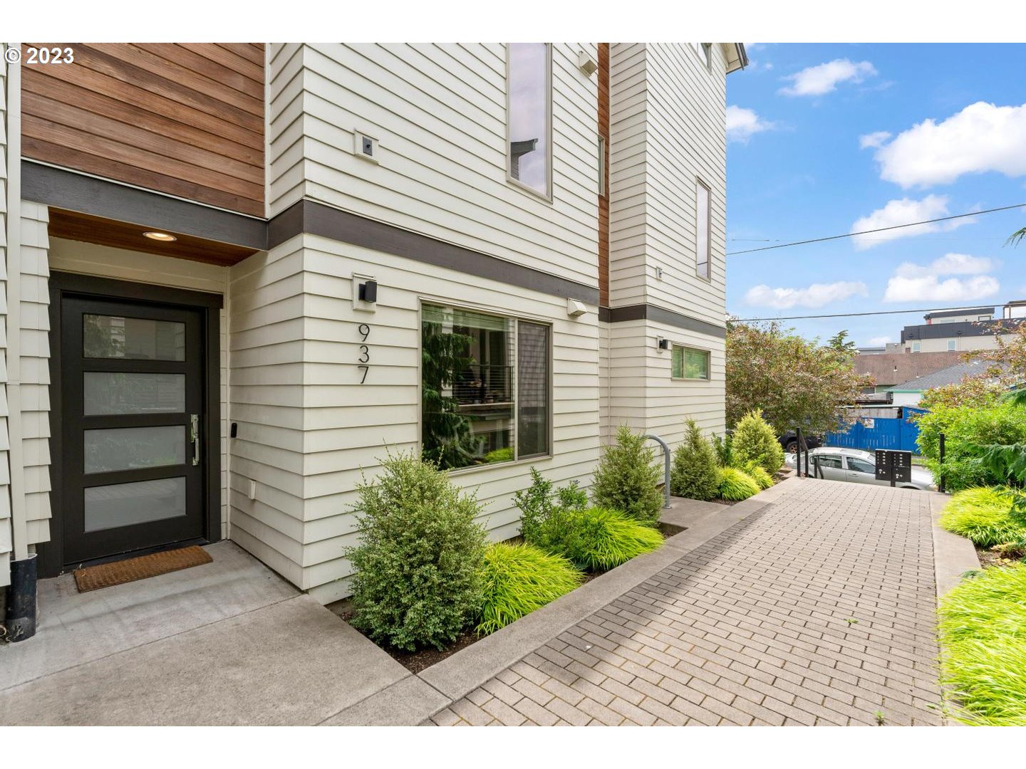 Photo #6: 23014275 Listing 