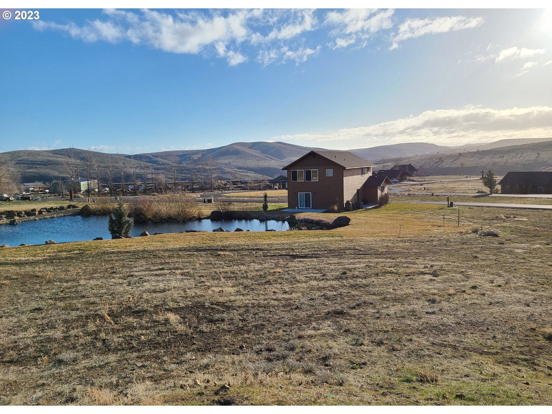 413 LITTLE LAKE RD, Maupin, OR 