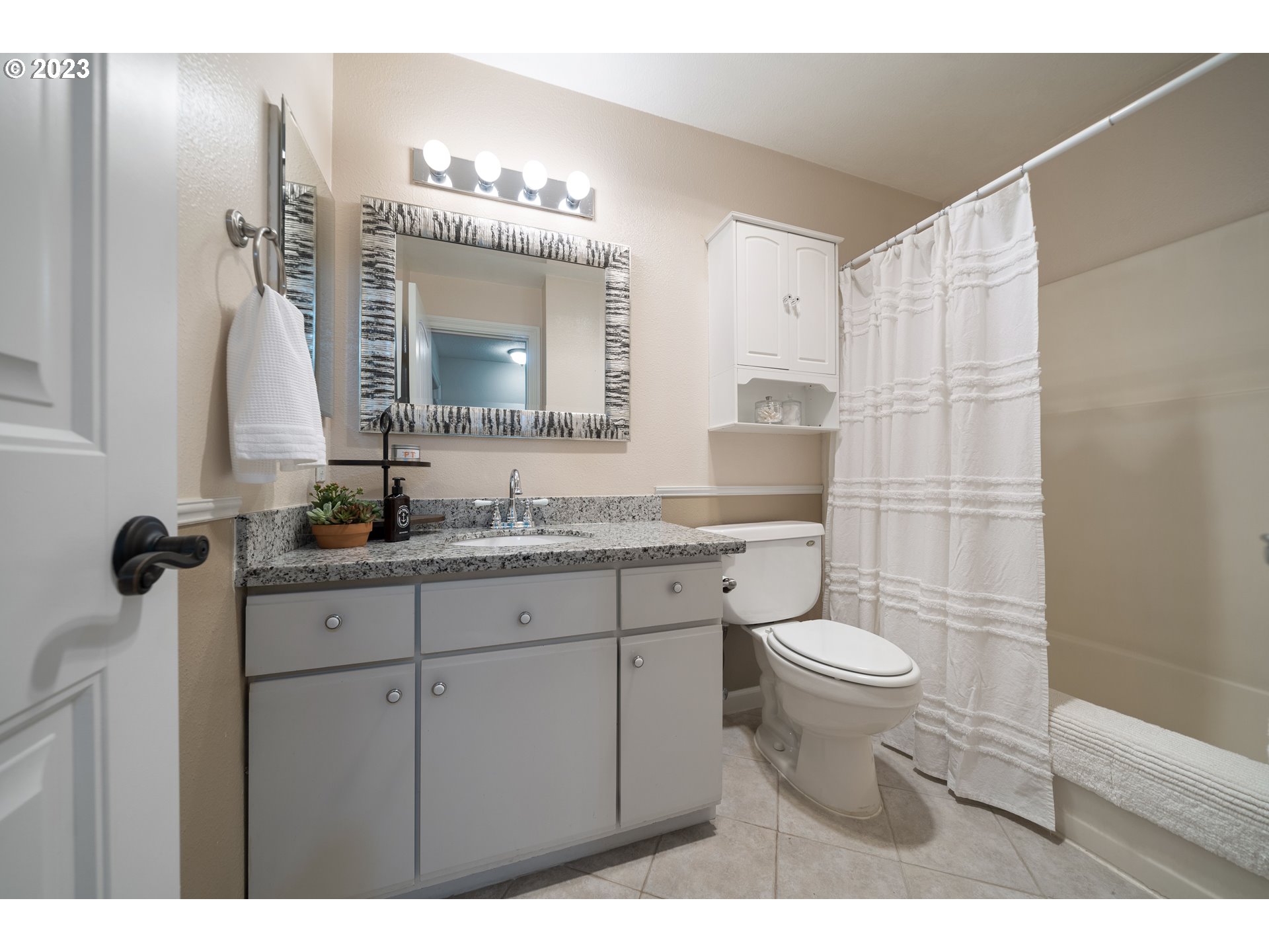 Photo #5: 23019167 Listing 