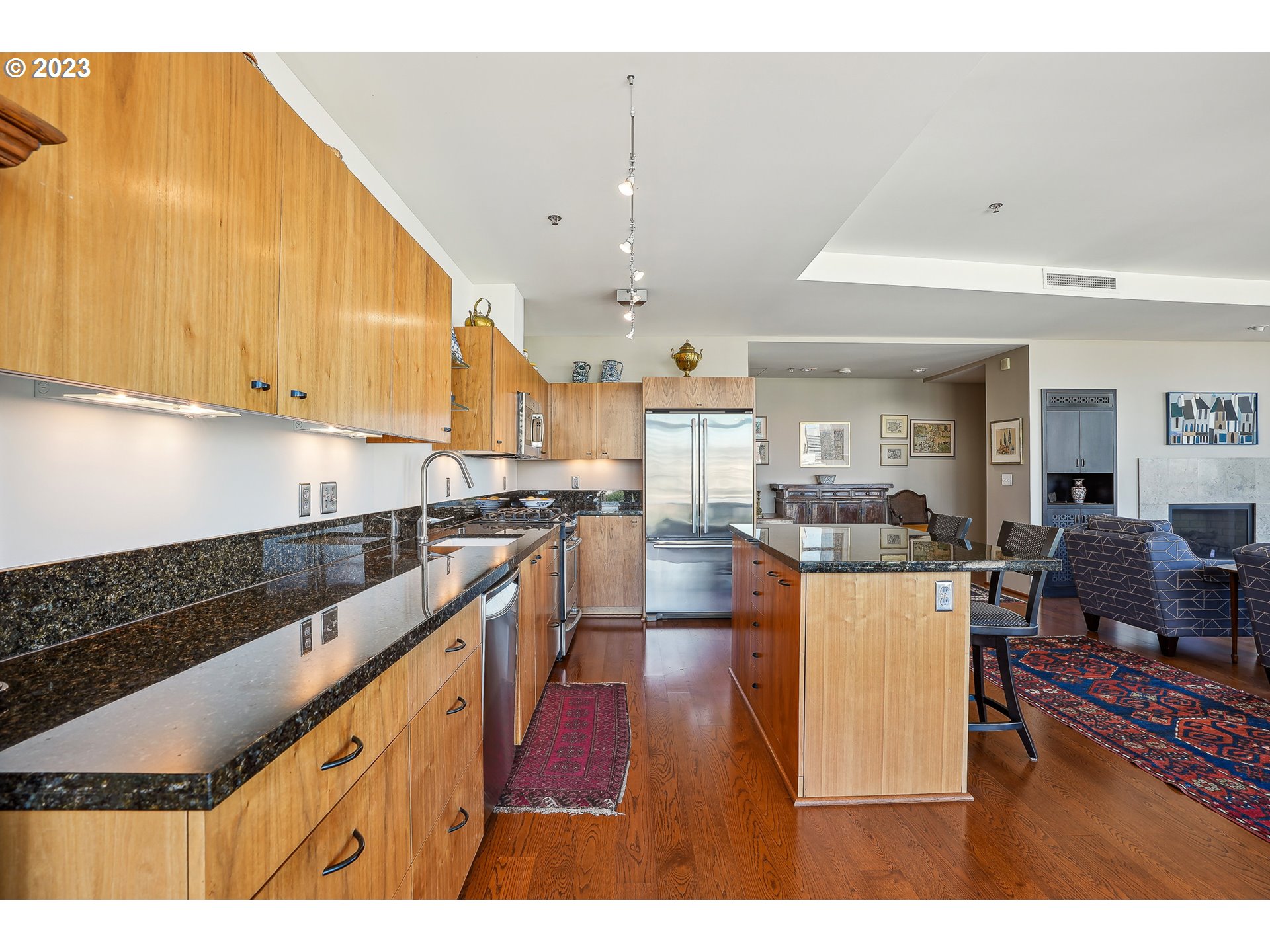 Photo #6: 23019298 Listing 