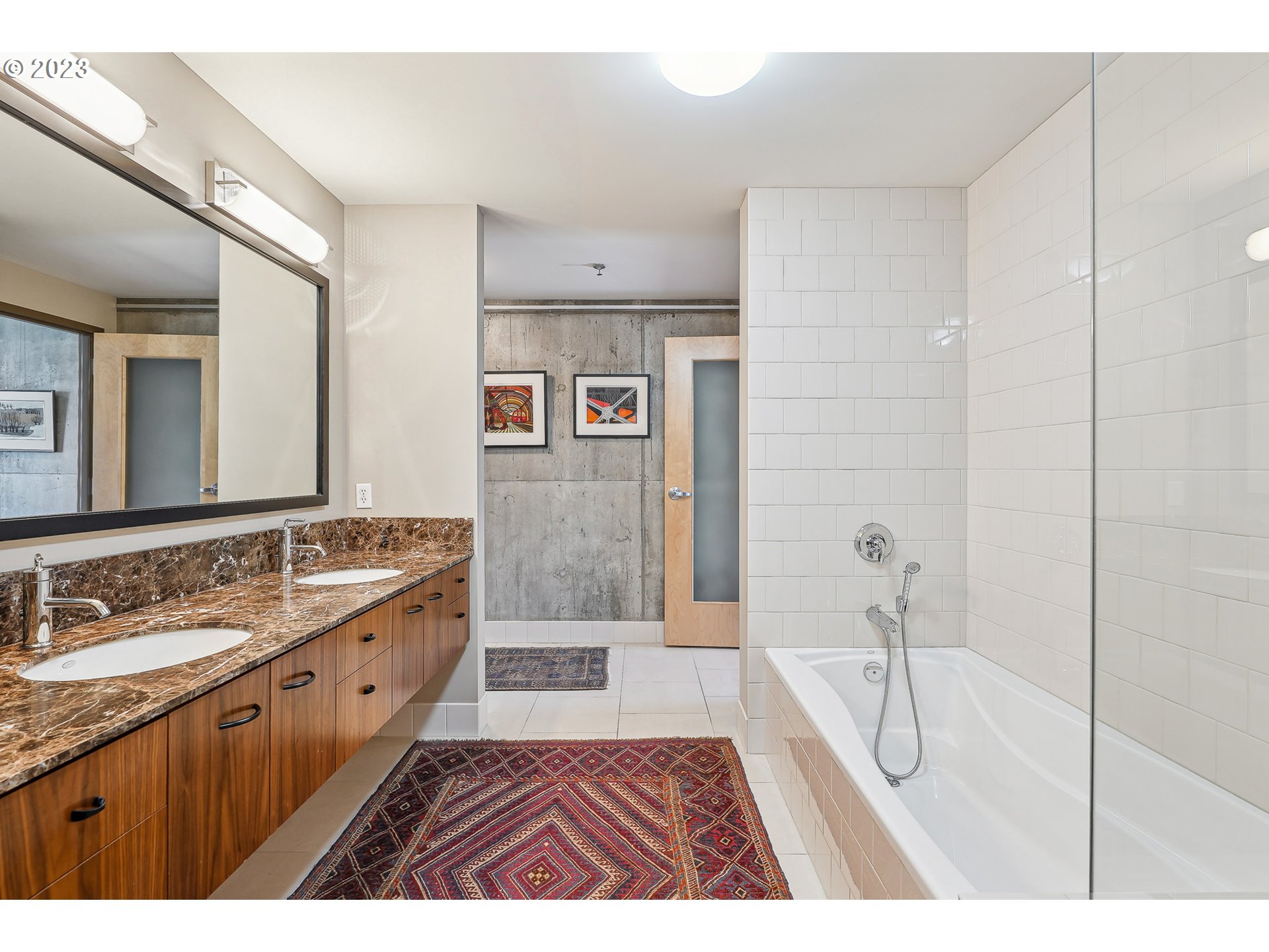 Photo #3: 23019298 Listing 