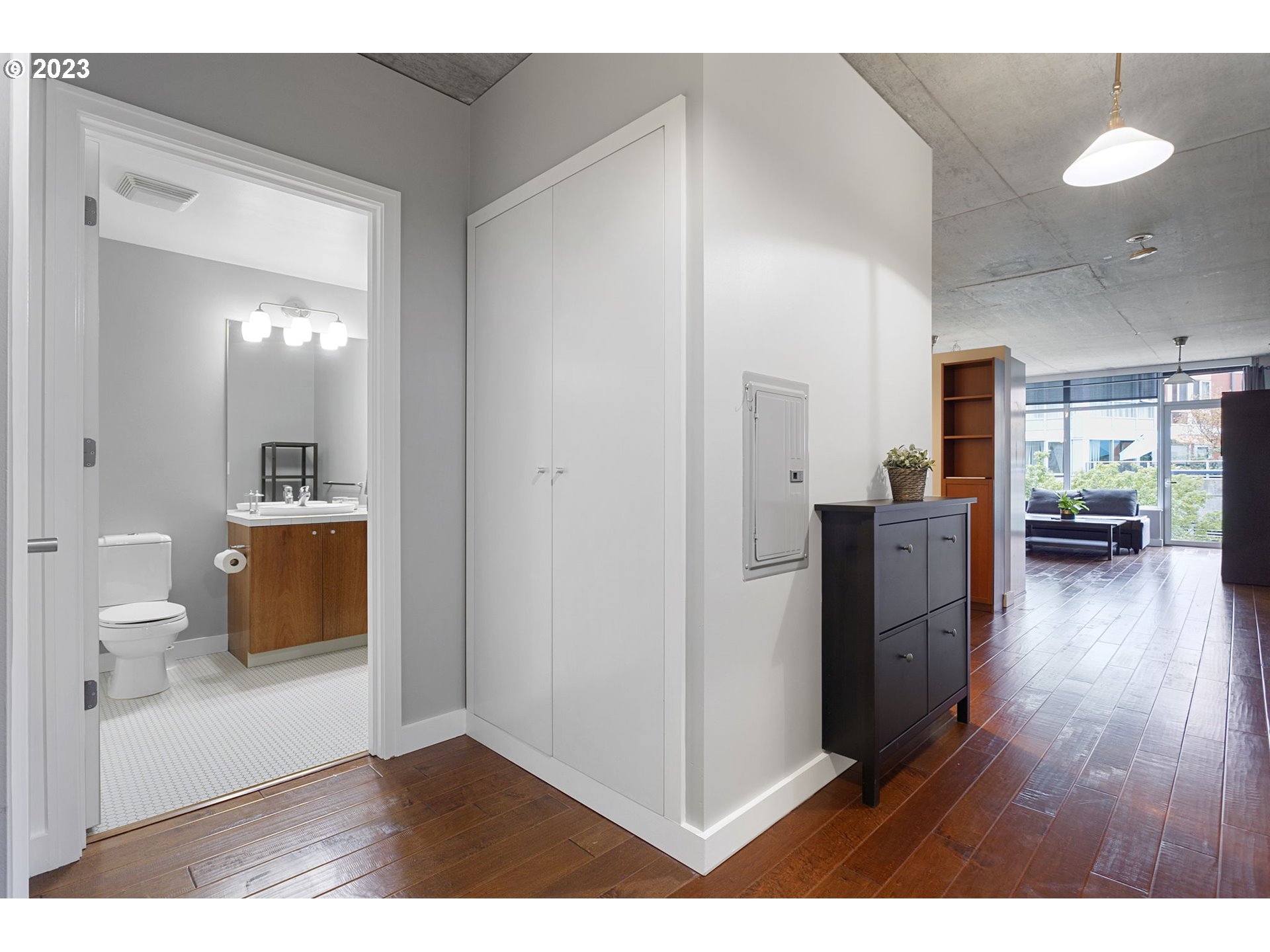 Photo #20: 23020285 Listing 