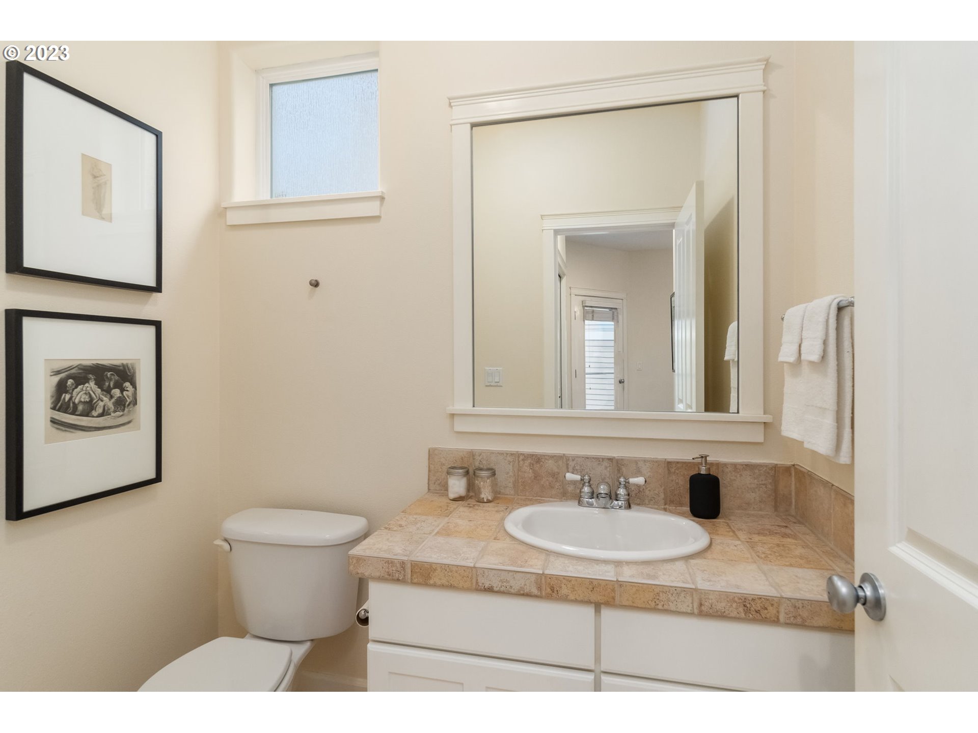 Photo #4: 23021043 Listing 