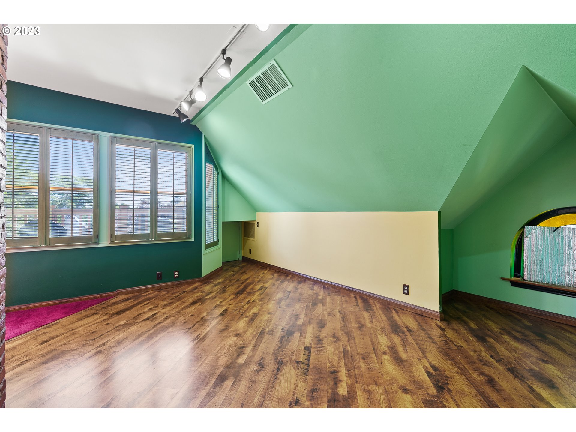 Photo #6: 23022215 Listing 