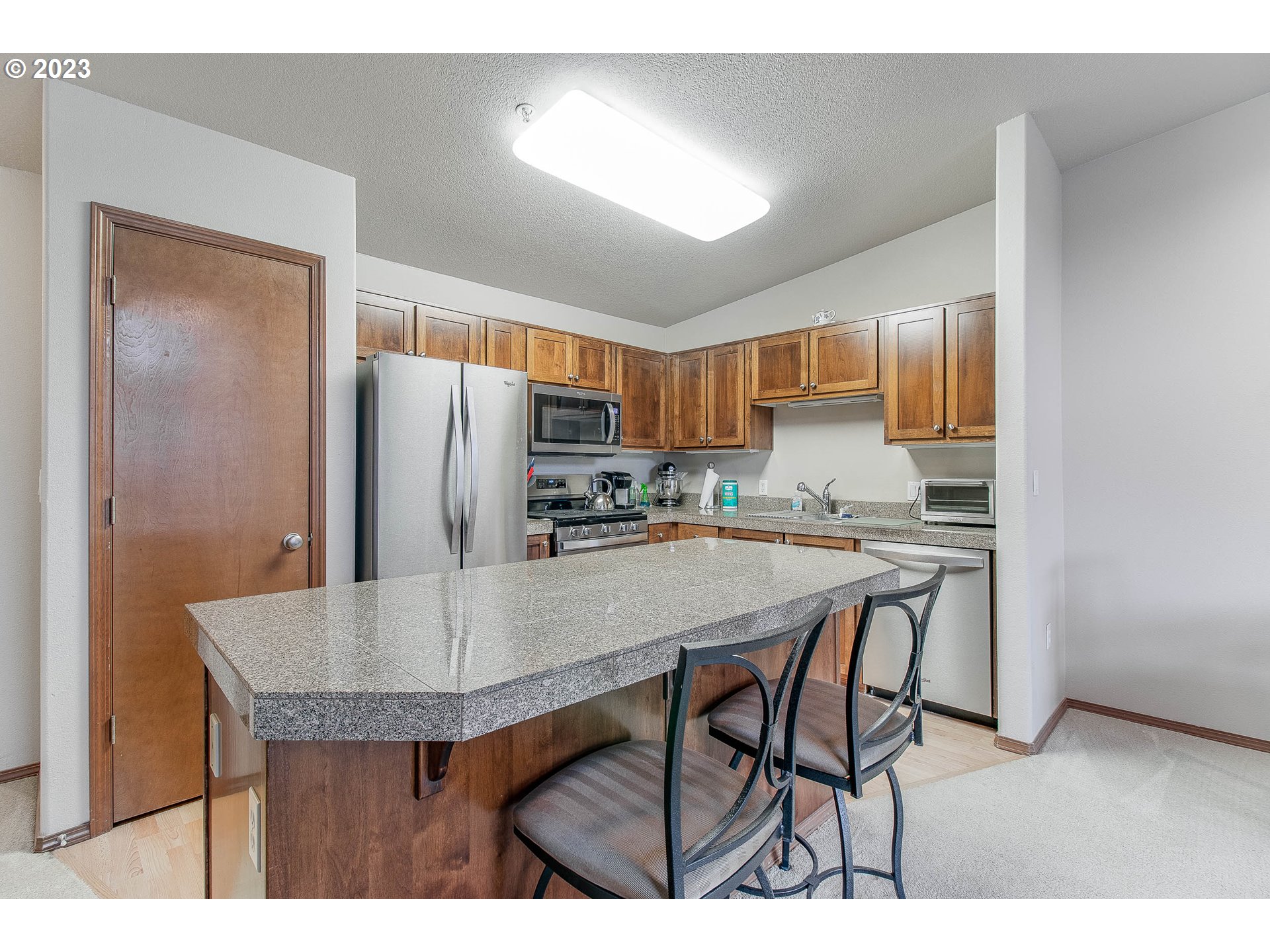 Photo #6: 23023193 Listing 