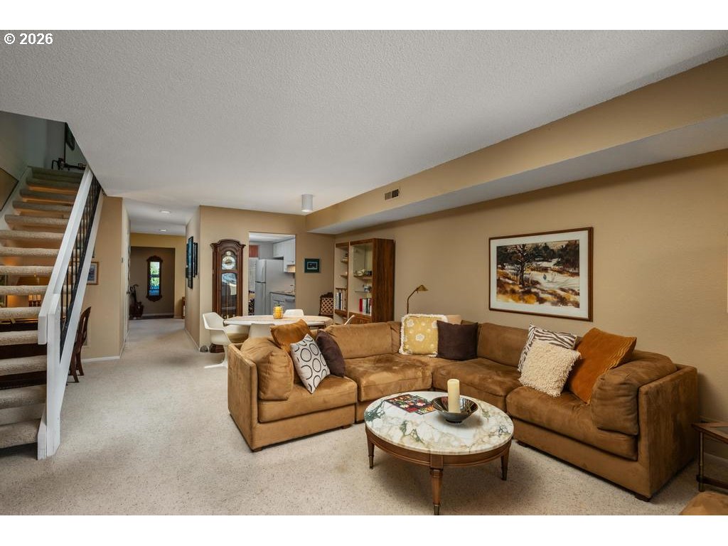 Photo #1: 230253028 Listing: Photo #1