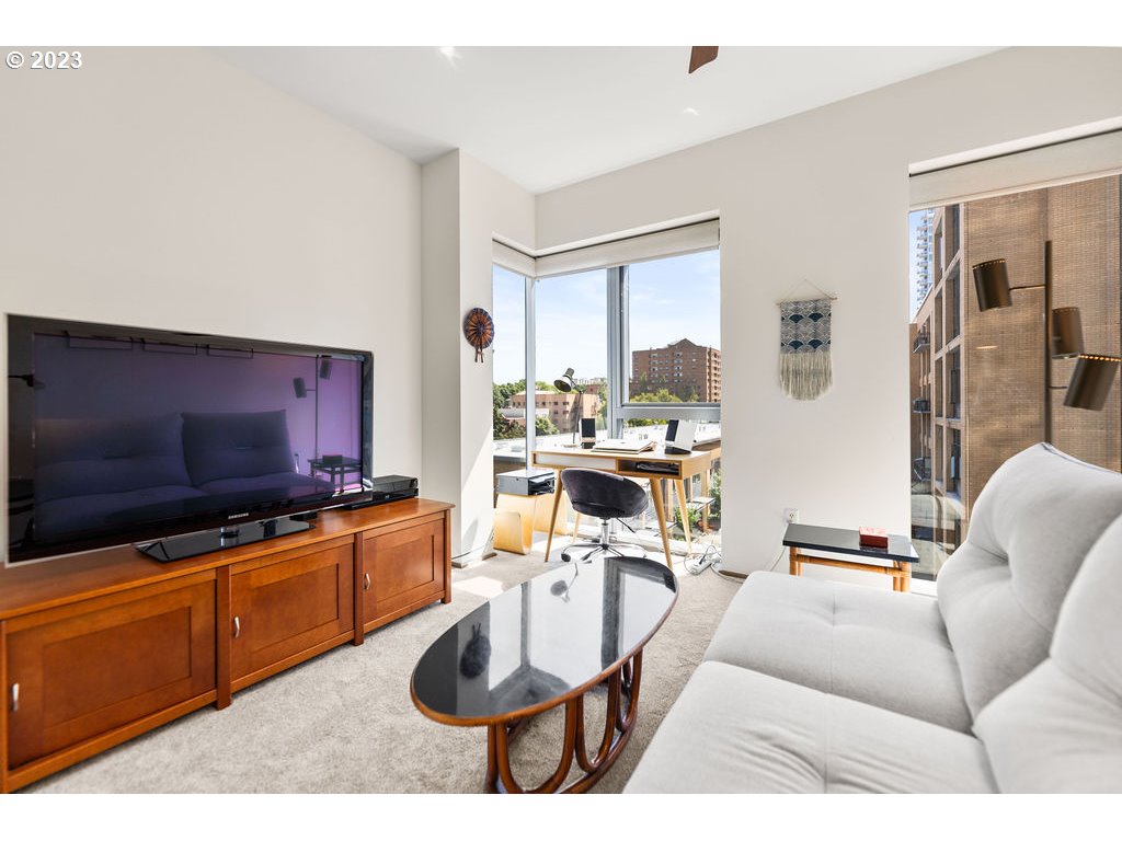 Photo #4: 23026741 Listing 