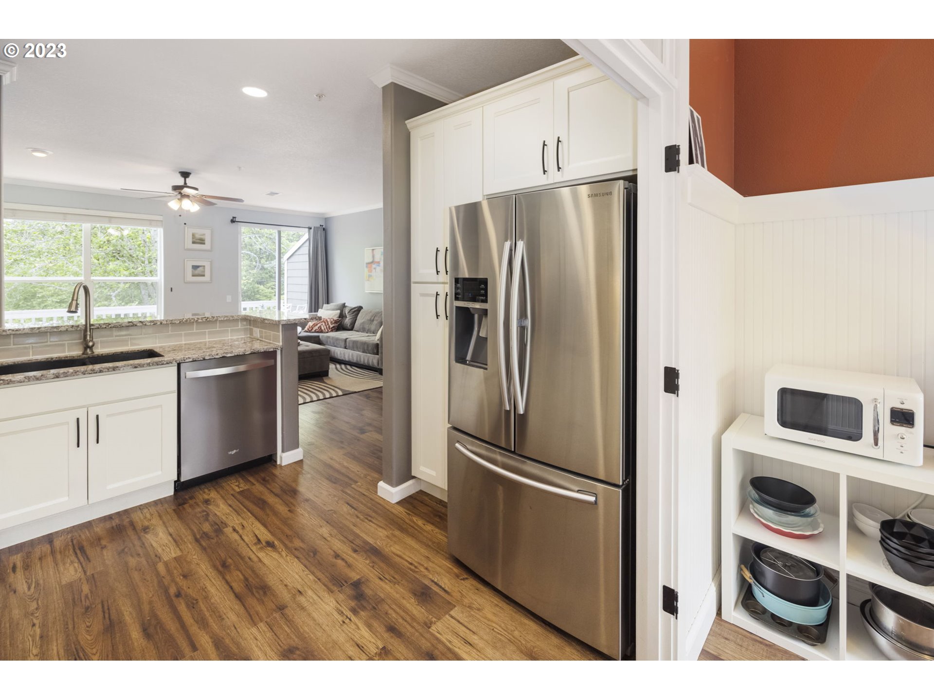 Photo #5: 23029995 Listing 
