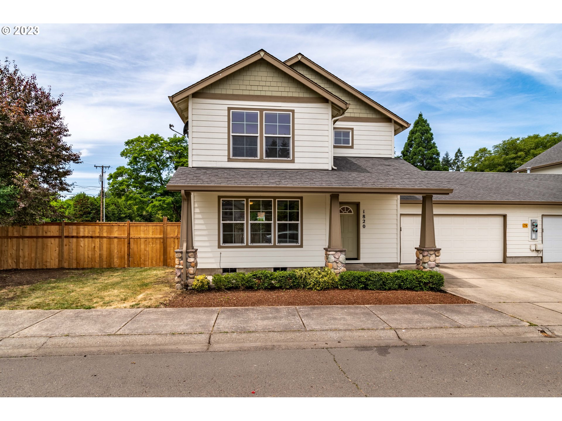 Amazing opportunity for well-maintained River Road investment property! Built in 2002, this duplex is perfect for two rental incomes or an owner-occupant on one side while renting the other. Both sides have gas furnaces, central air conditioning, gas water heaters, dishwashers, refrigerators, and 2-car garages with washer/dryer hookups. They are mirror-image floor plans with living, dining, kitchen and powder room on the main. Upstairs has a vaulted primary bedroom w/ walk-in closet and direct access to the jack-and-jill bath plus two other bedrooms. Lives like a freestanding home as there are no shared living walls, the units are only connected by the garages. 1820 has brand new LVP floors in living, dining, kitchen and baths plus brand new carpet on stairs, landing and all 3 bedrooms and a huge fenced yard.  This was rented for $1900/mo prior to being updated so could likely be more now. 1822 is currently at $1567/mo but will be increased to $1725/mo starting on 9/1/23.