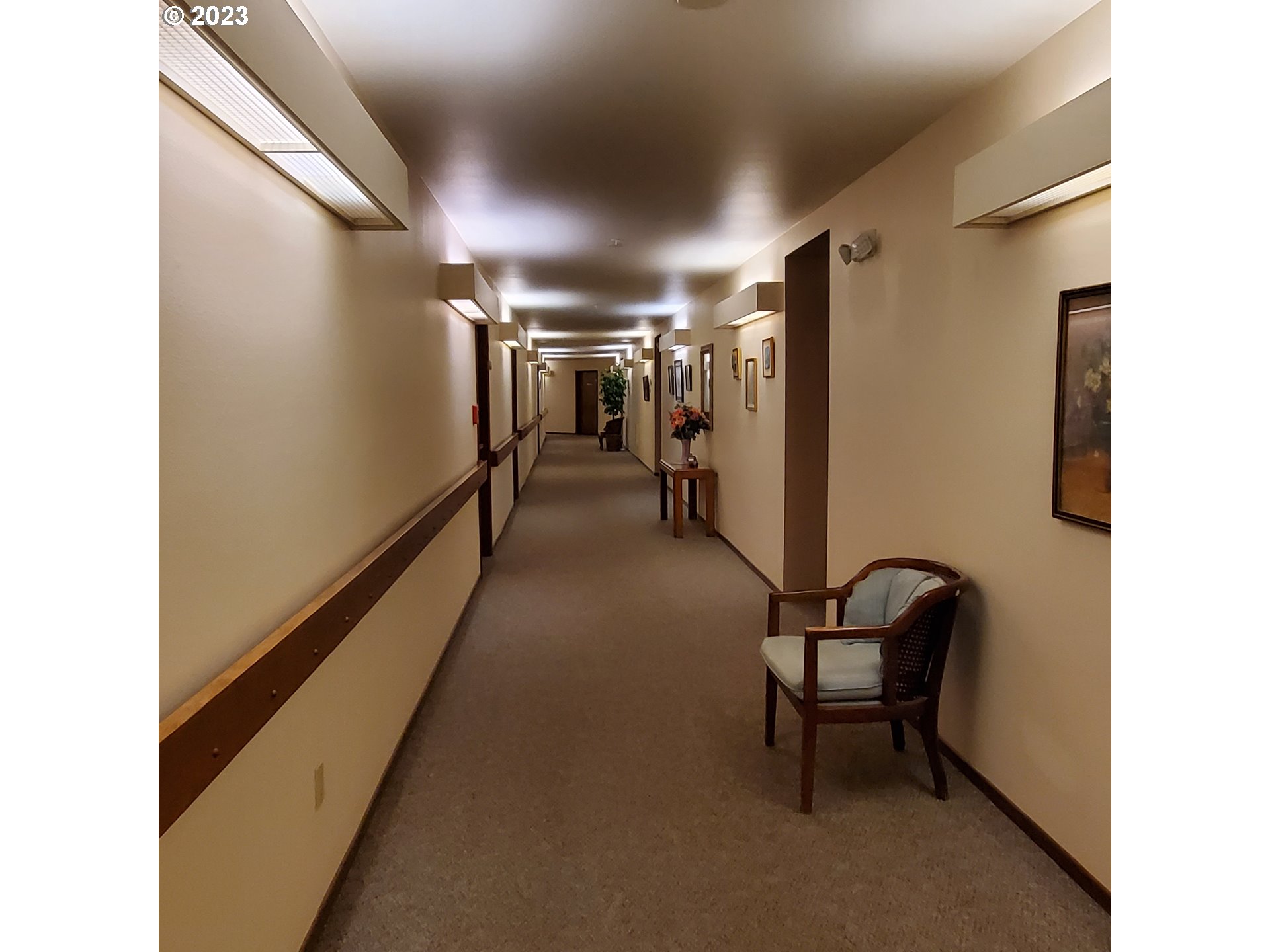 Photo #8 Hallway