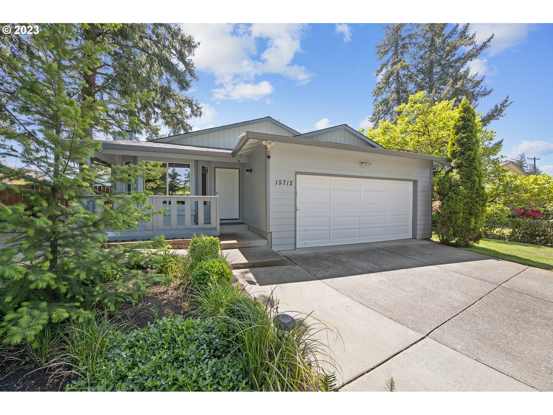 15712 SE CLINTON ST, Portland OR 97236