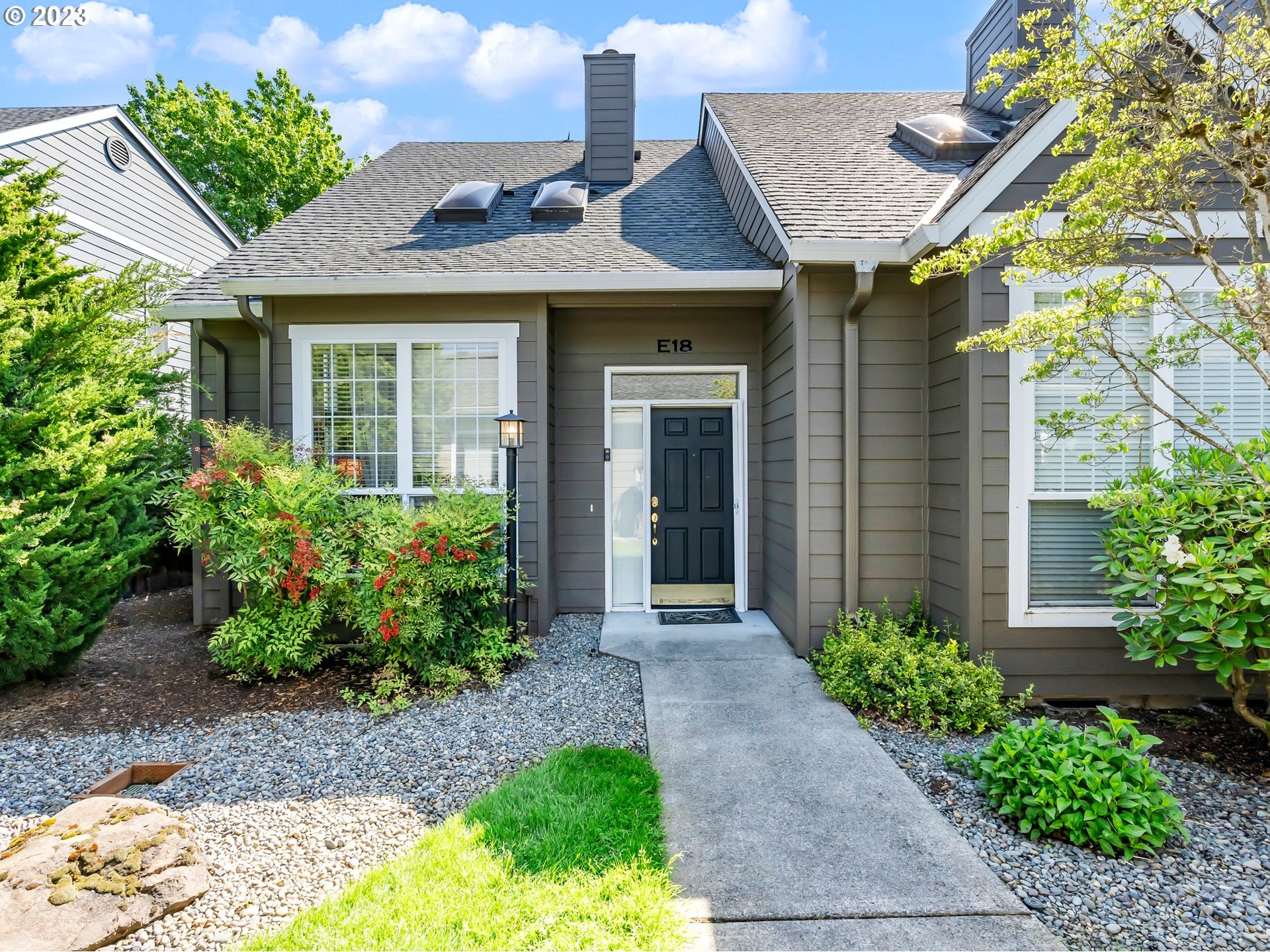 Photo #3: 23040692 Listing 