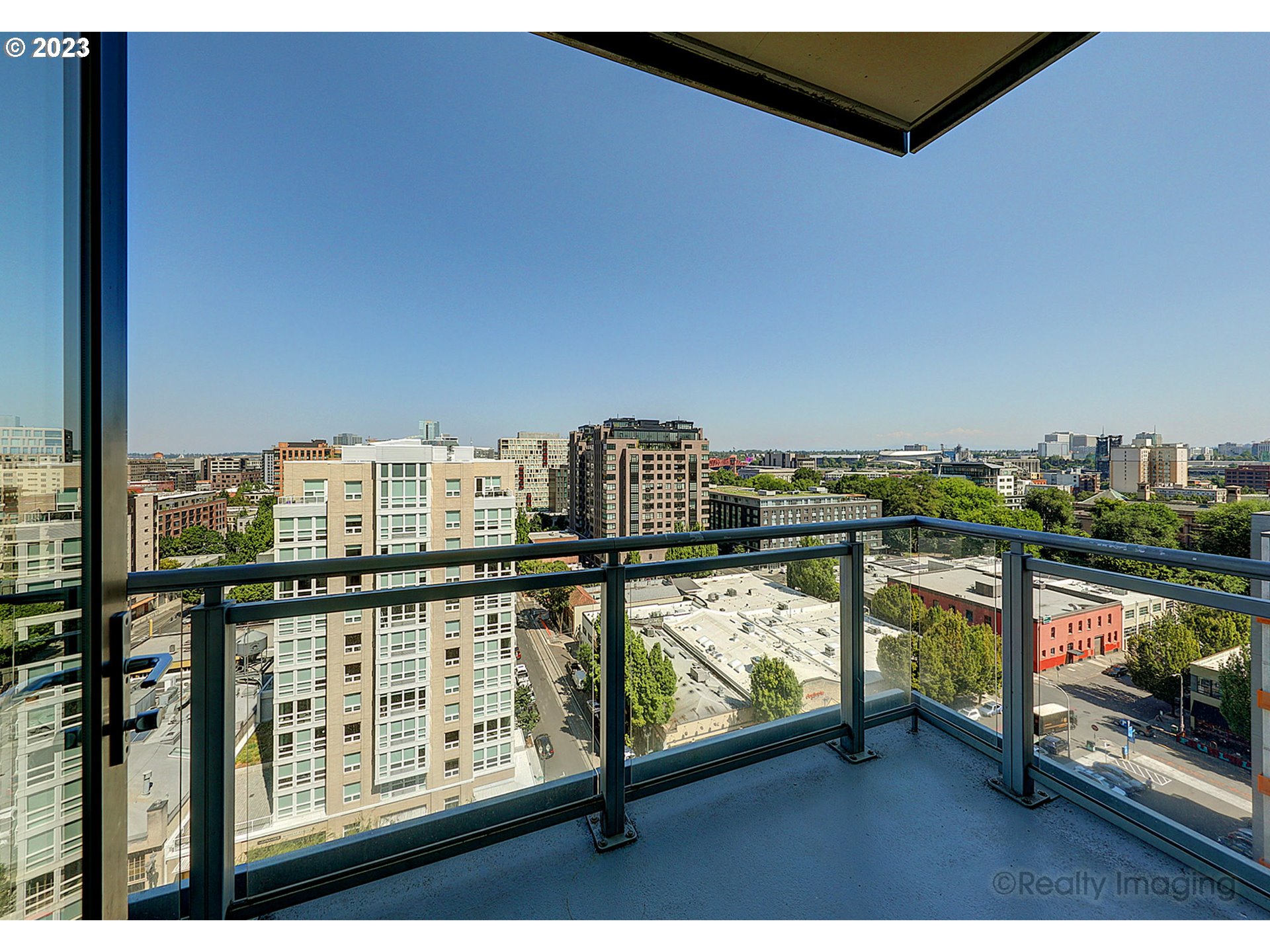 Photo #14: 23044225 Listing 