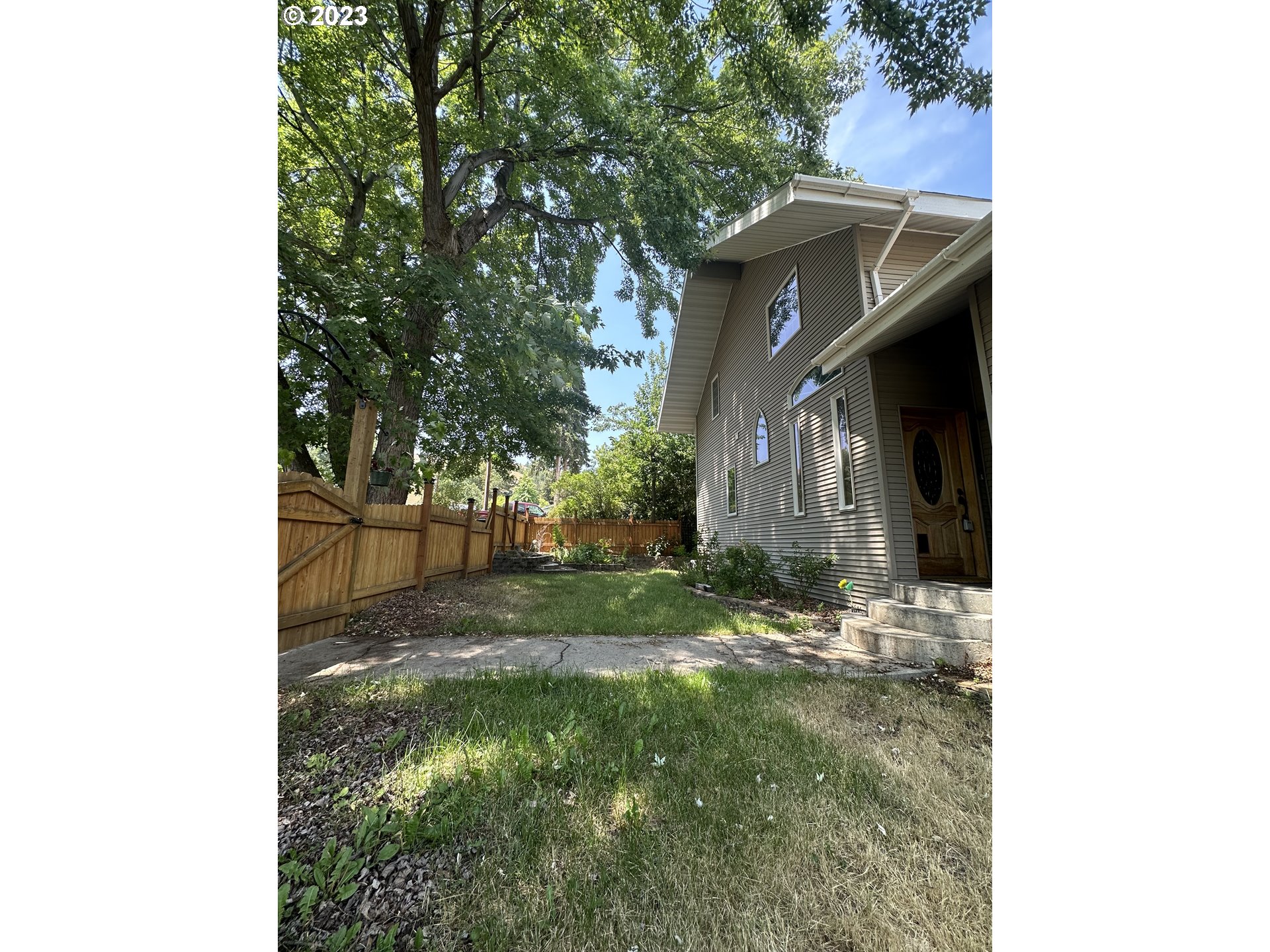 705 A AVE