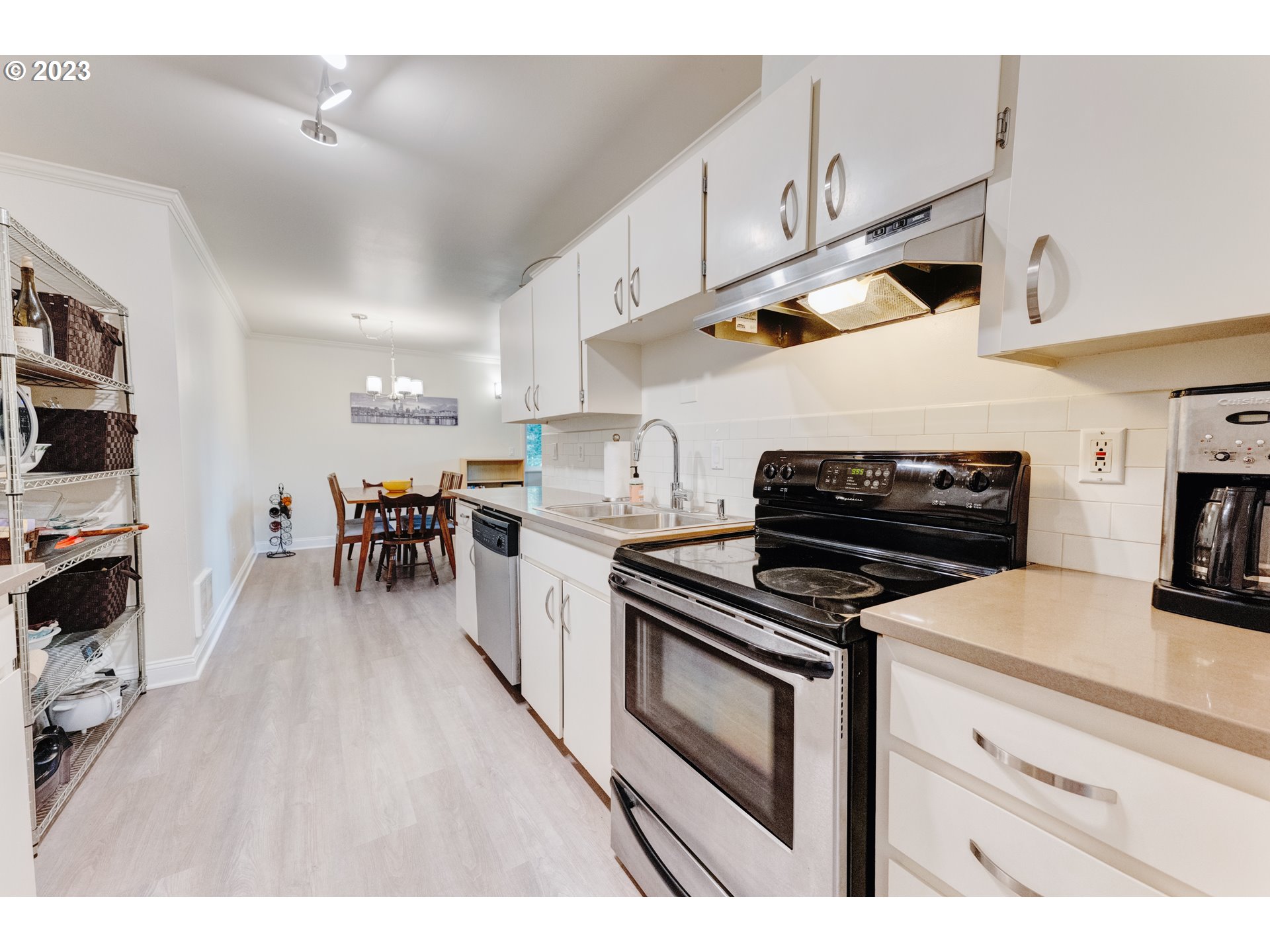 Photo #6: 23048692 Listing 