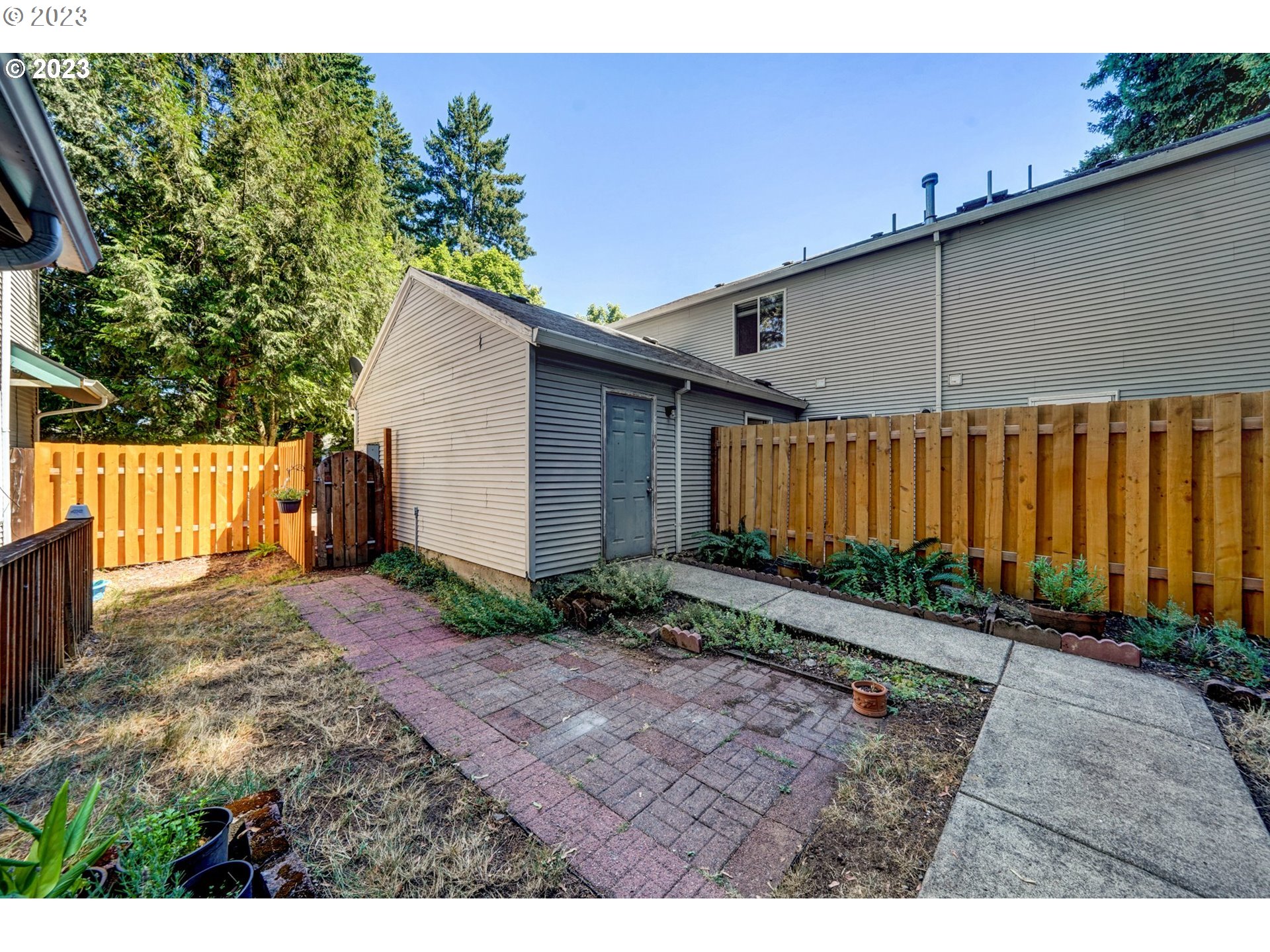Photo #17: 23053716 Listing 
