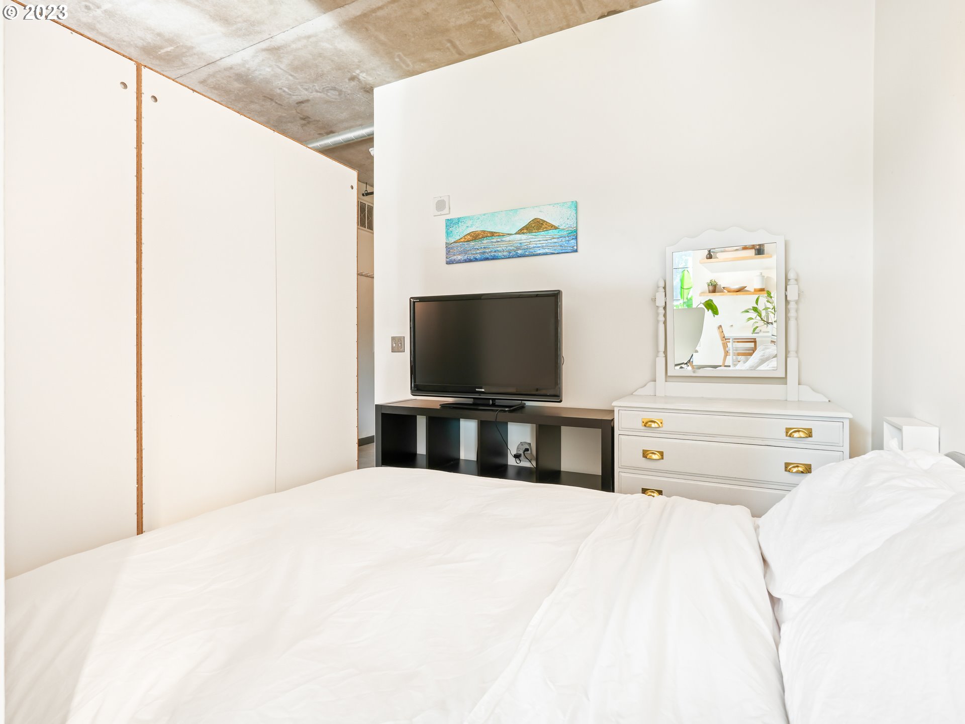 Photo #18: 23056475 Listing 