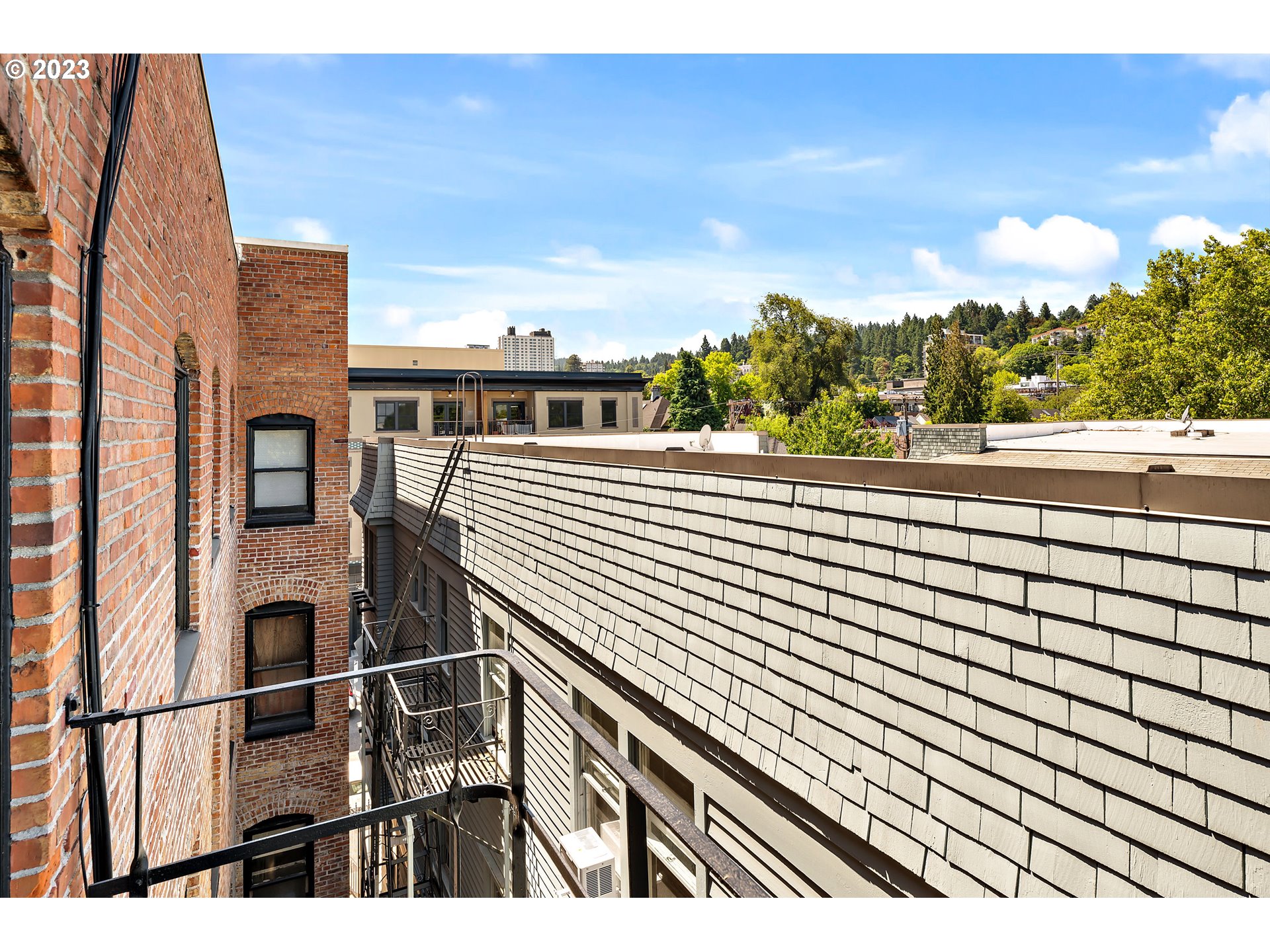 Photo #34: 23058428 Listing: Photo #34