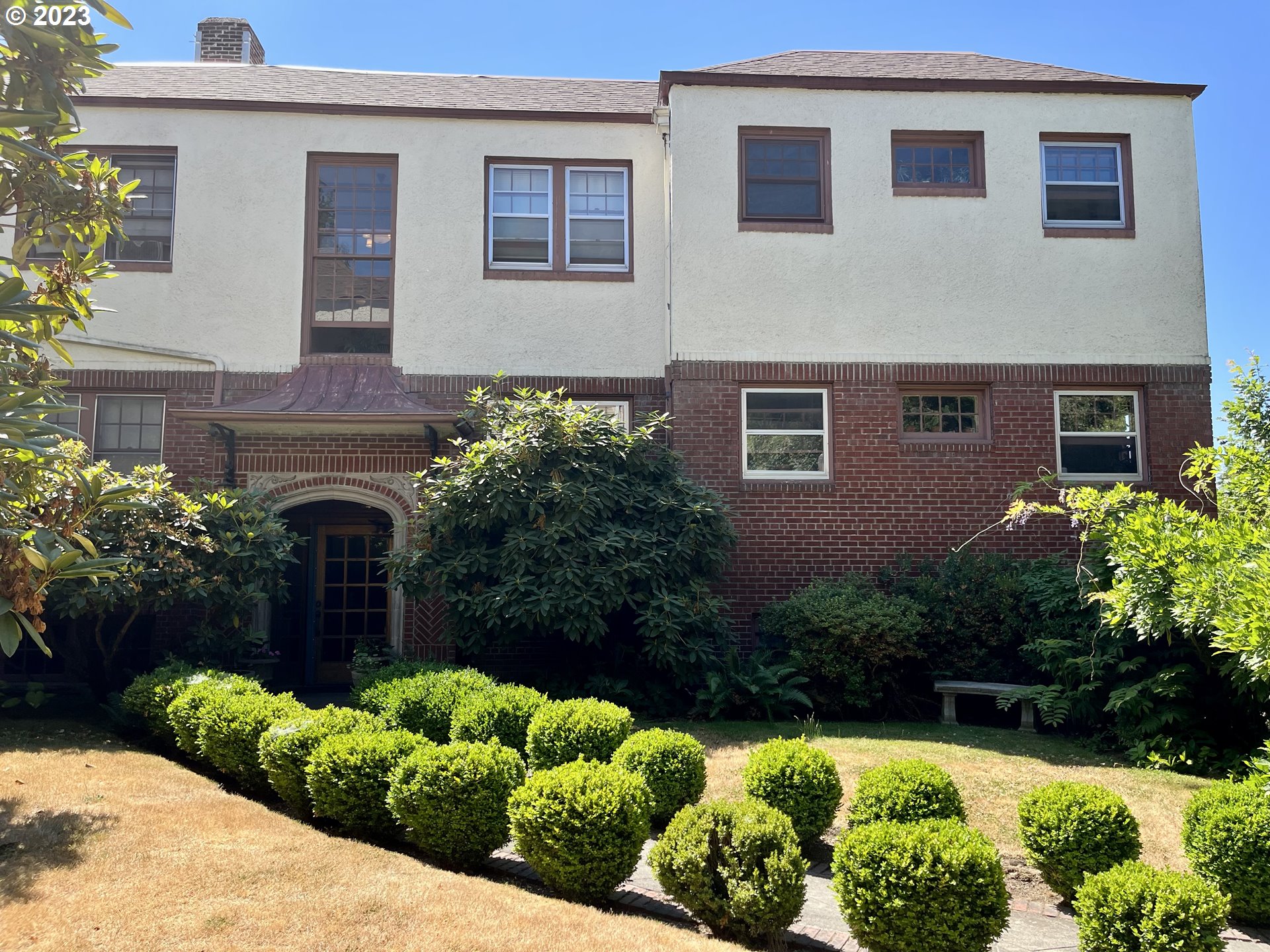 Photo #2: 23060448 Listing 