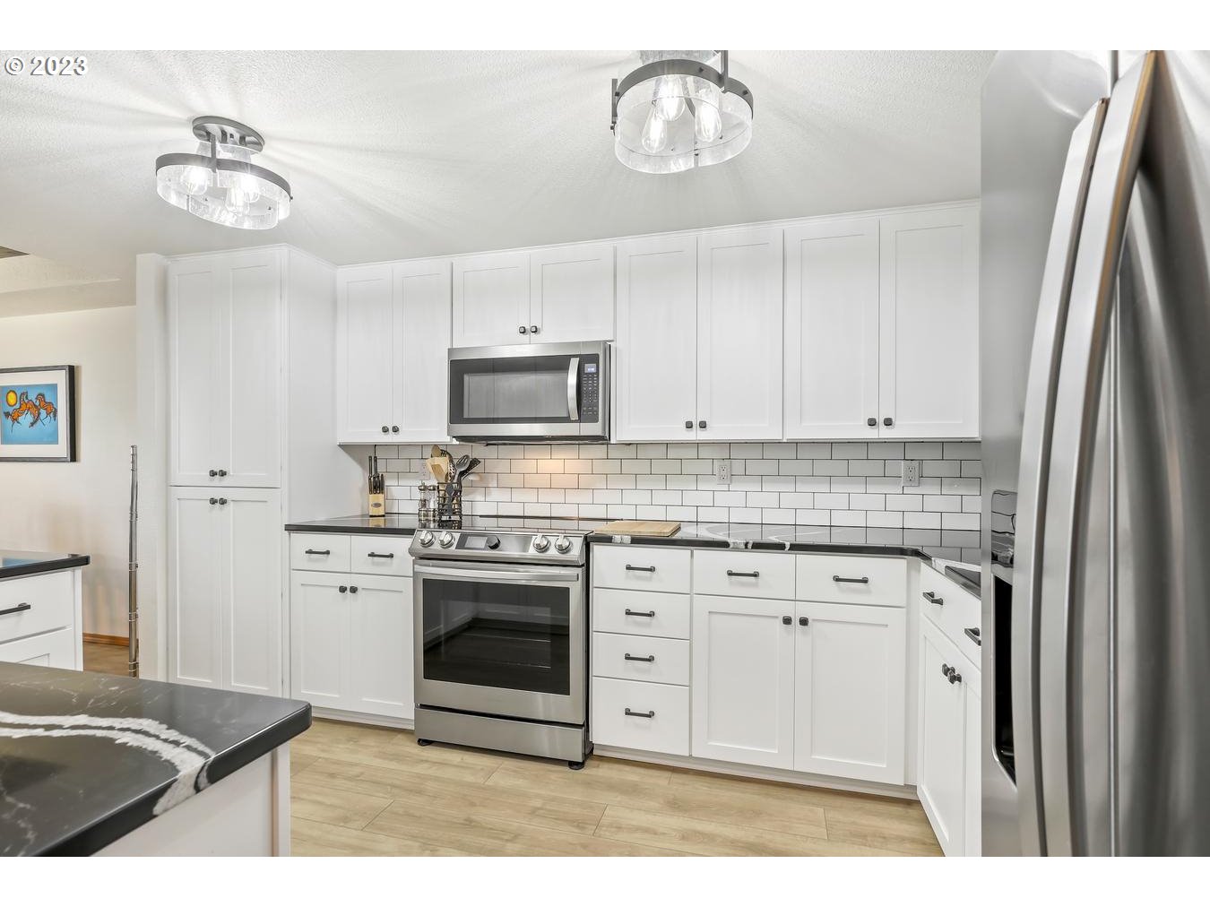 Photo #3: 23060458 Listing 
