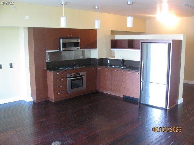 Photo #5: 23072303 Listing 