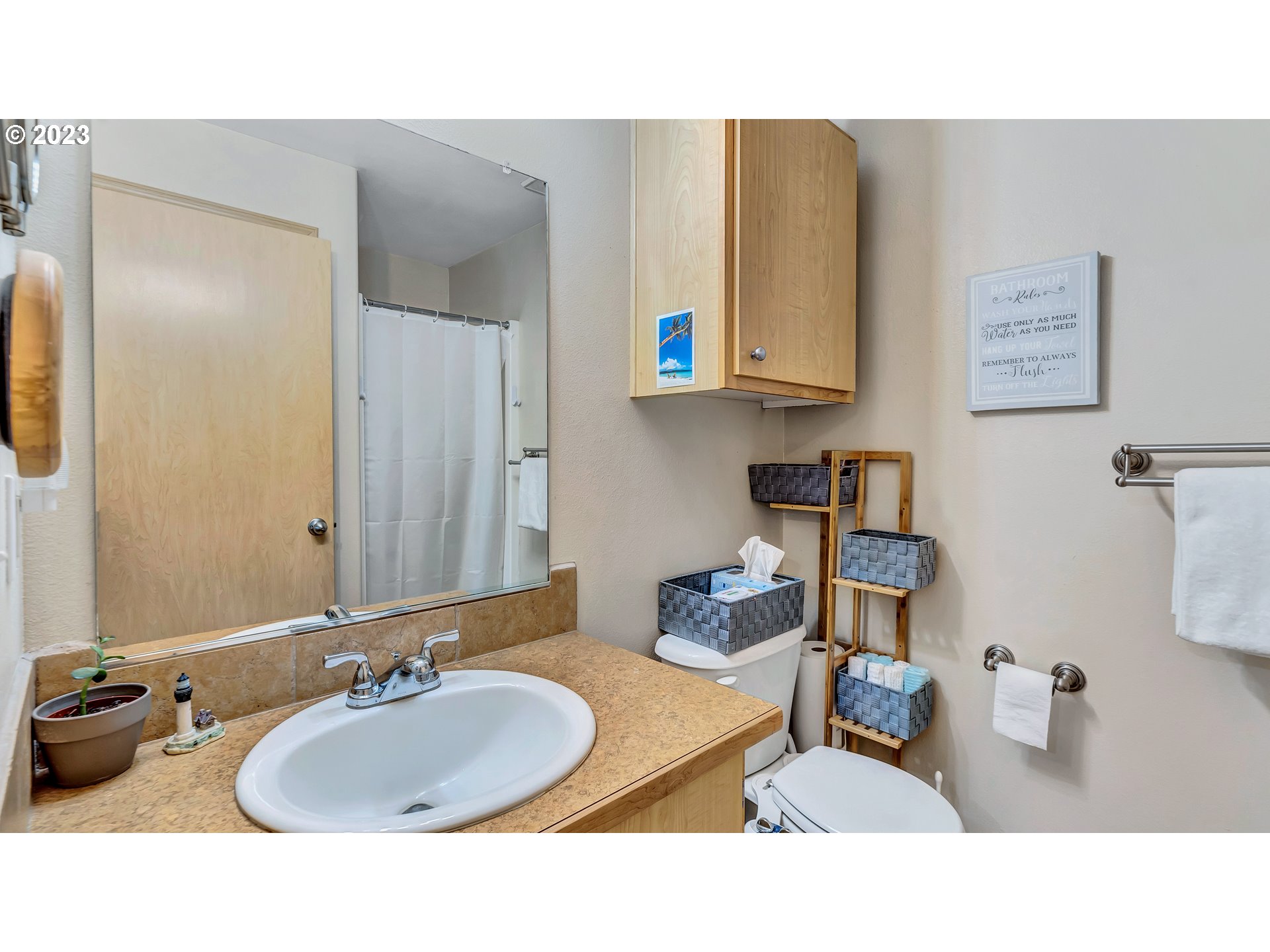 Photo #3: 23075085 Listing 