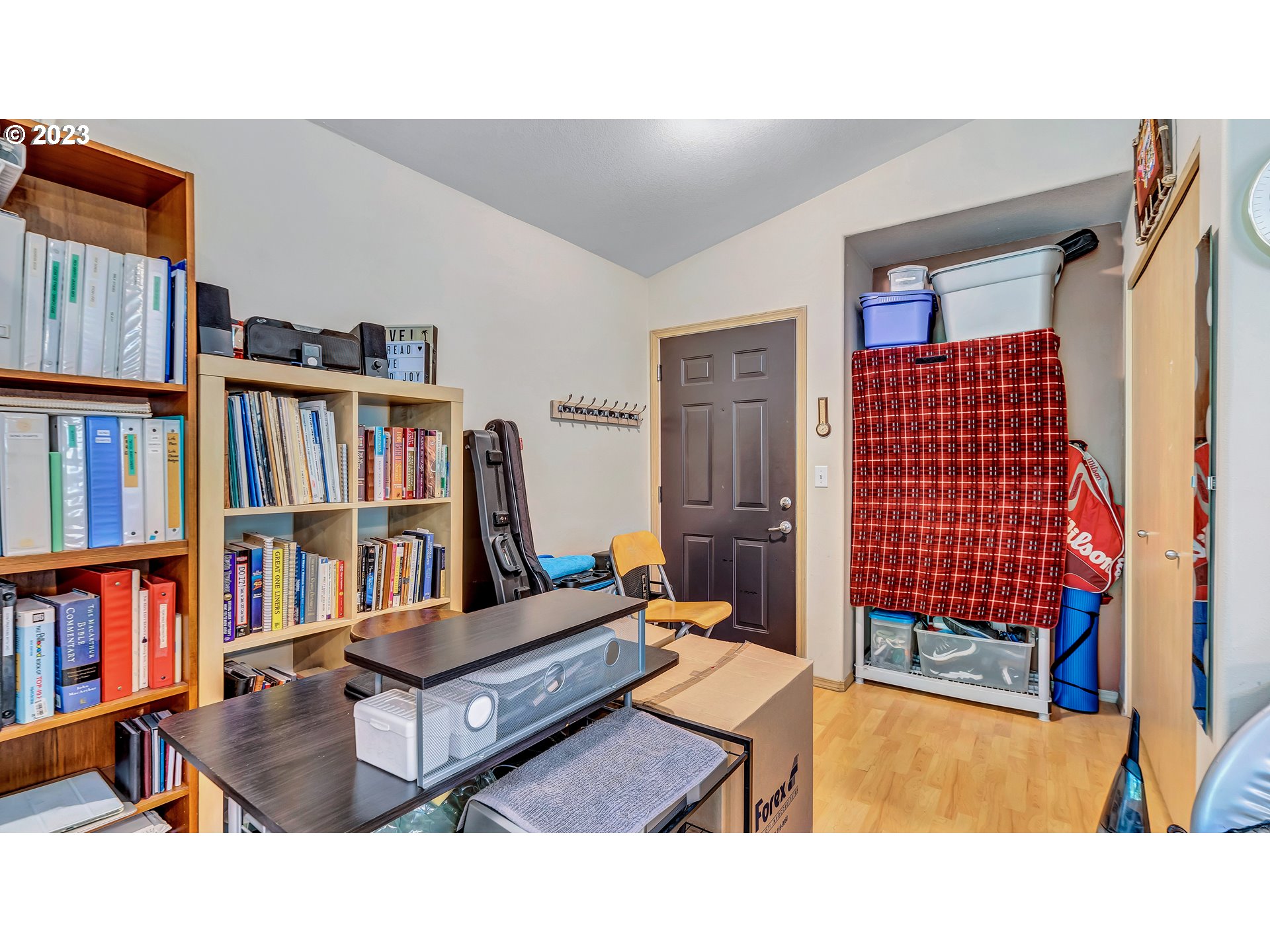 Photo #6: 23075085 Listing 