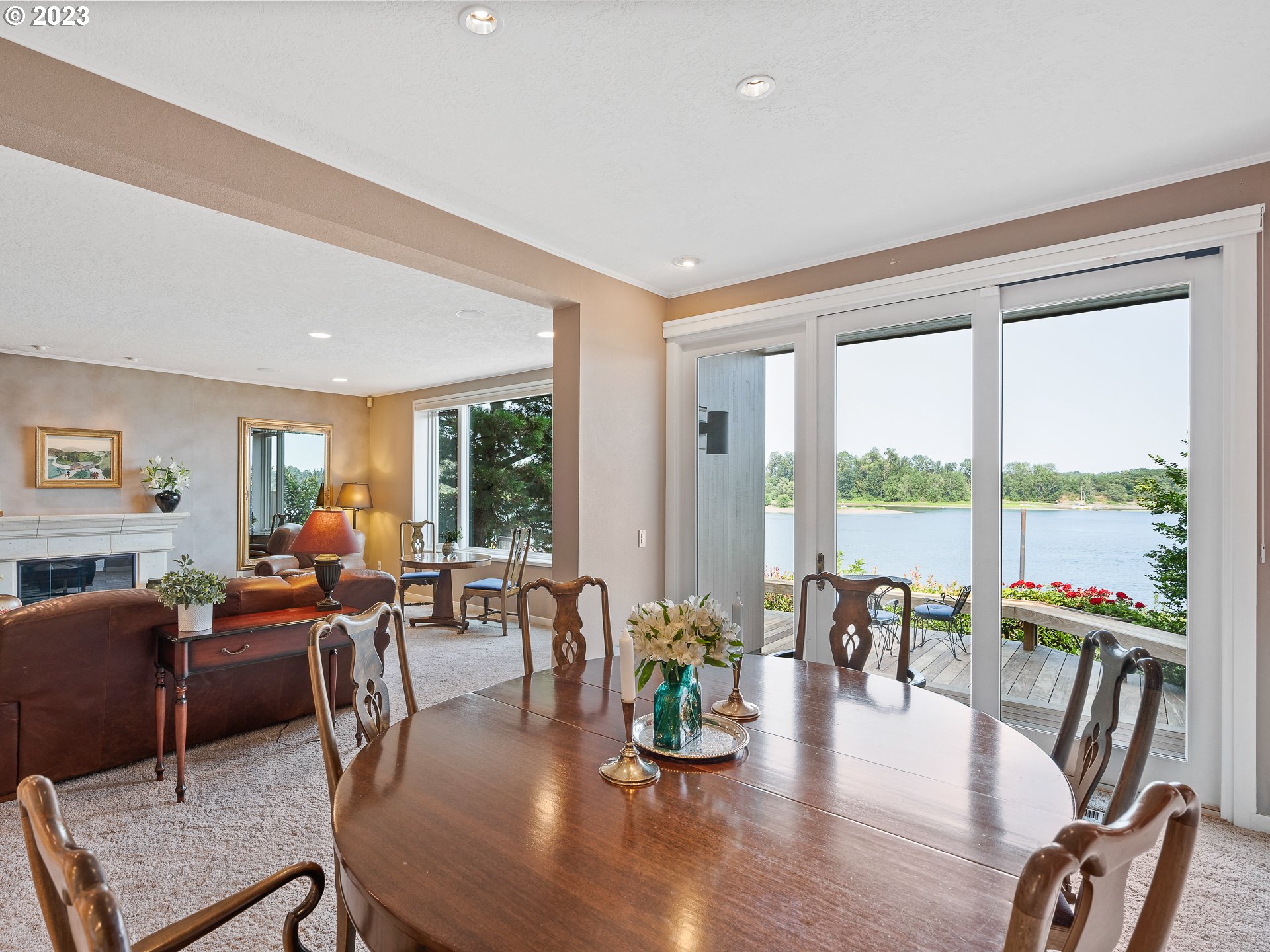 Photo #6: 23079417 Listing 