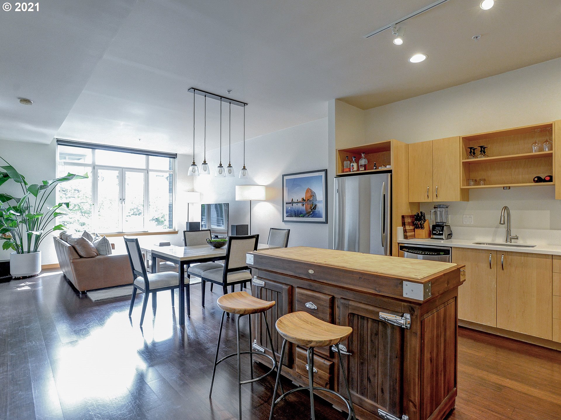 Photo #5: 23086915 Listing 