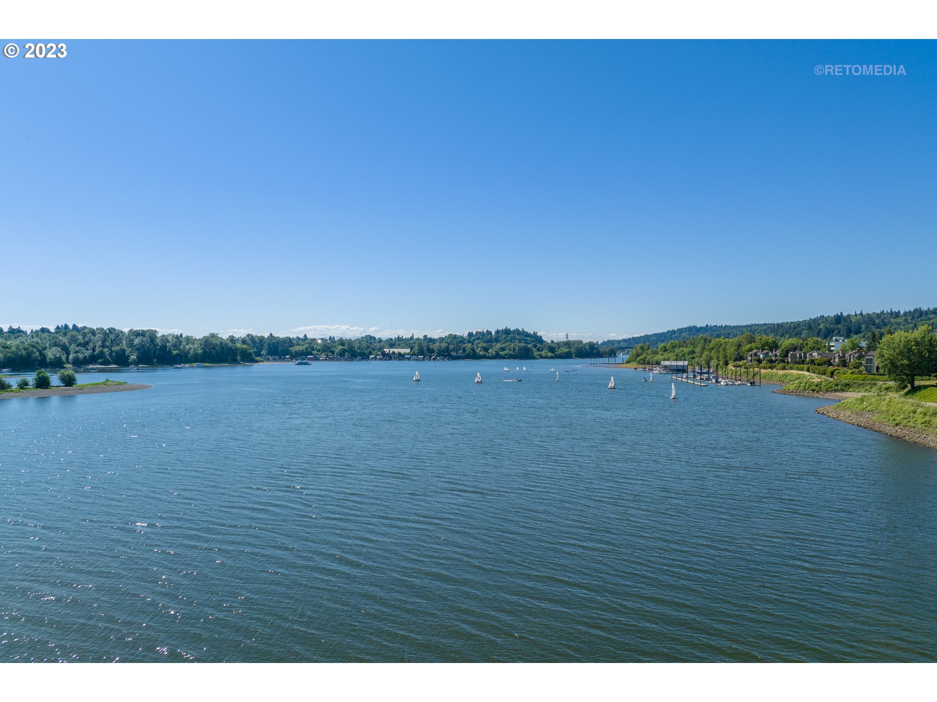 Photo #5: 23087026 Listing 