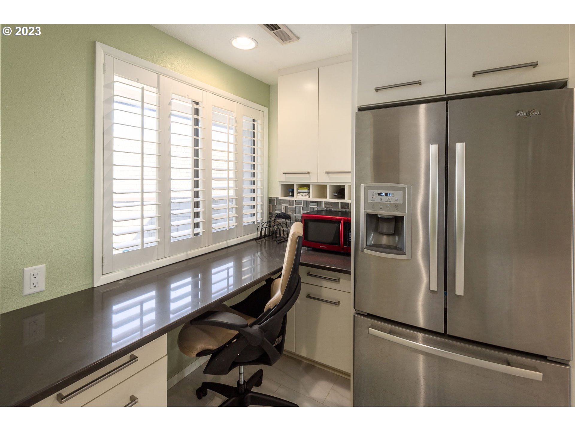 Photo #2: 23090487 Listing 
