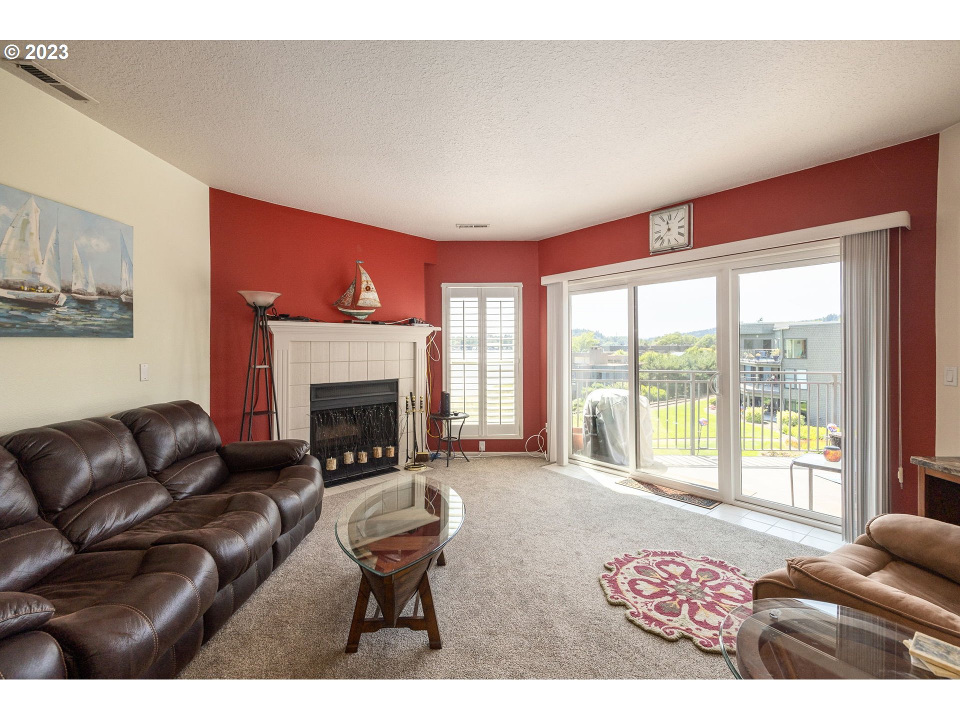 Photo #4: 23090487 Listing 