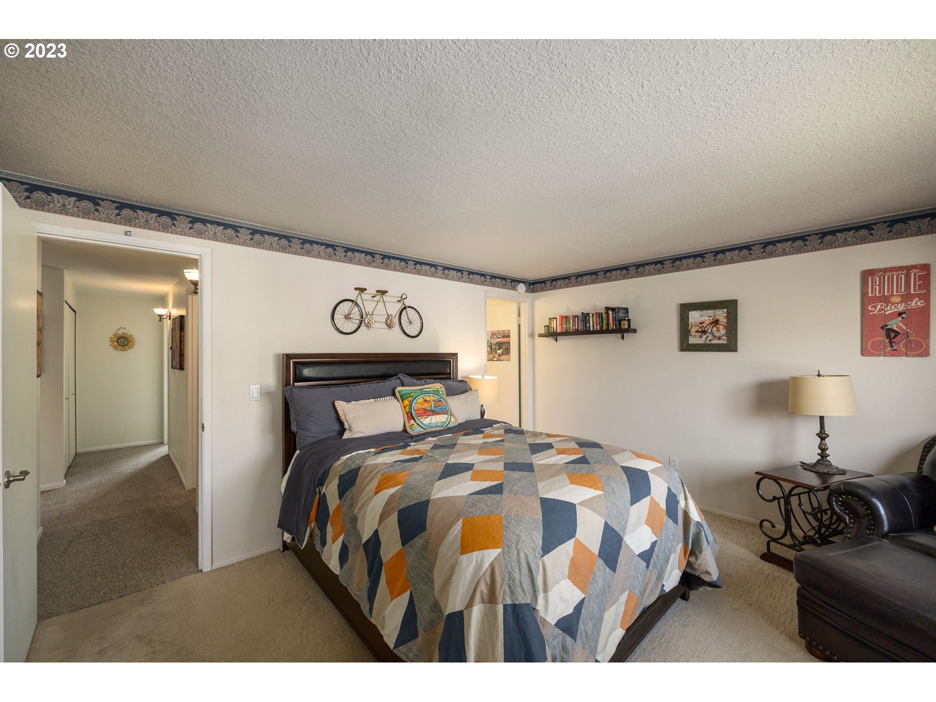 Photo #6: 23090487 Listing 