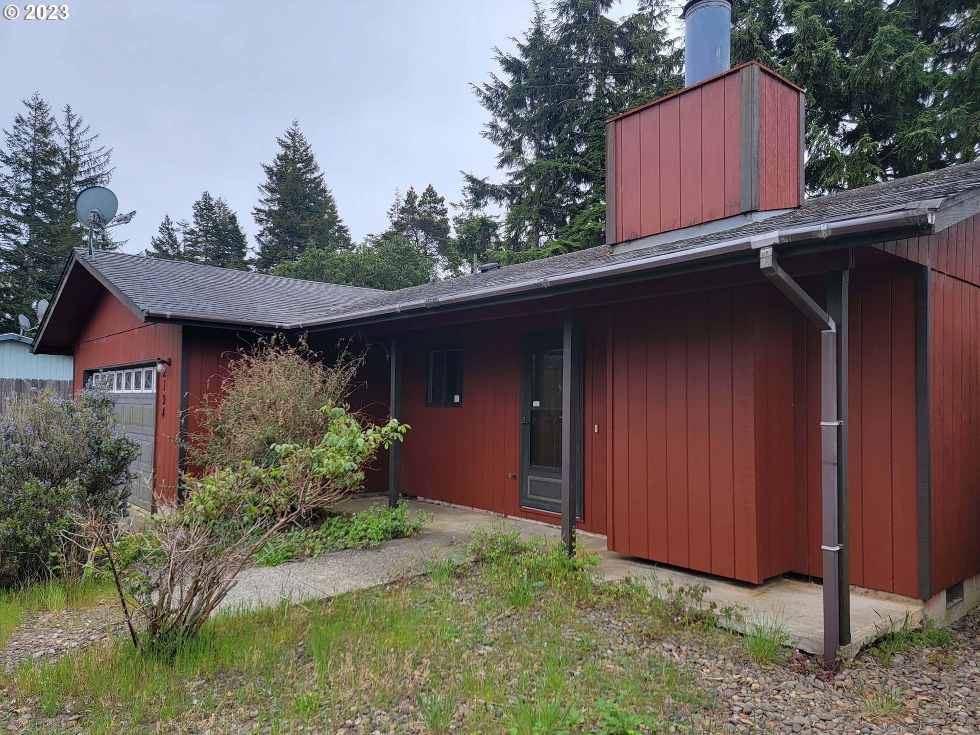 2194 16TH ST, Florence, OR 97439