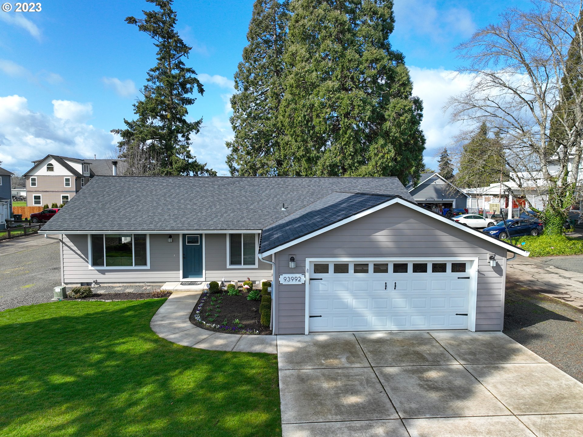 93992 PRAIRIE RD, Junction City, OR 97448
