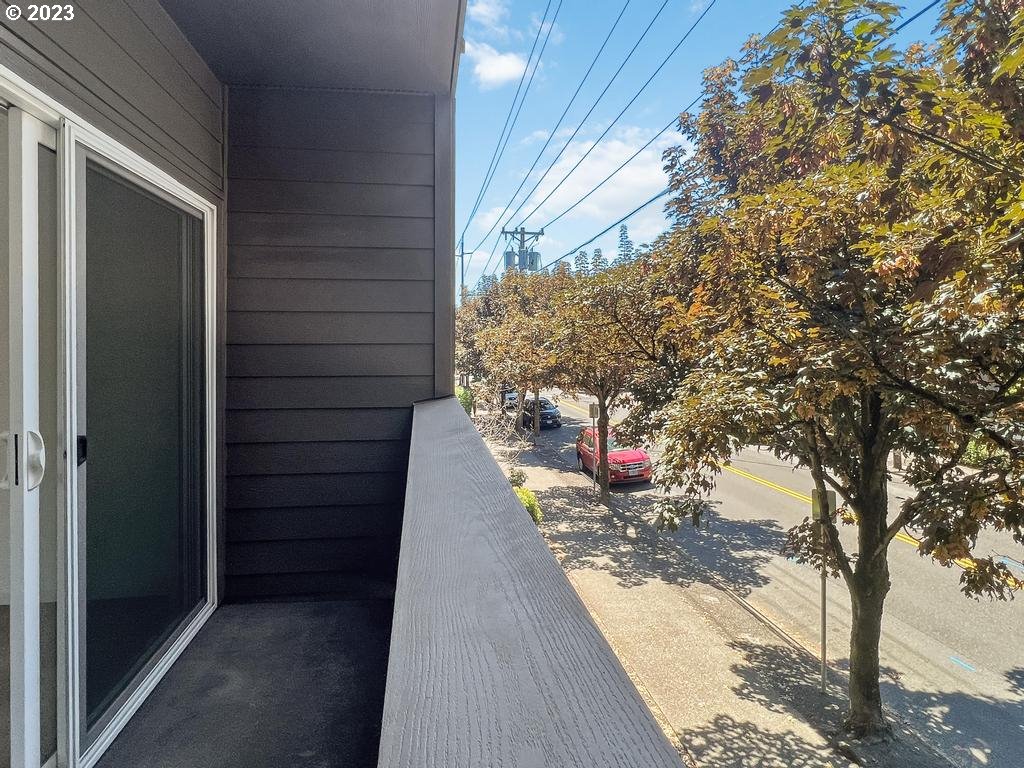 Photo #6: 23095027 Listing 