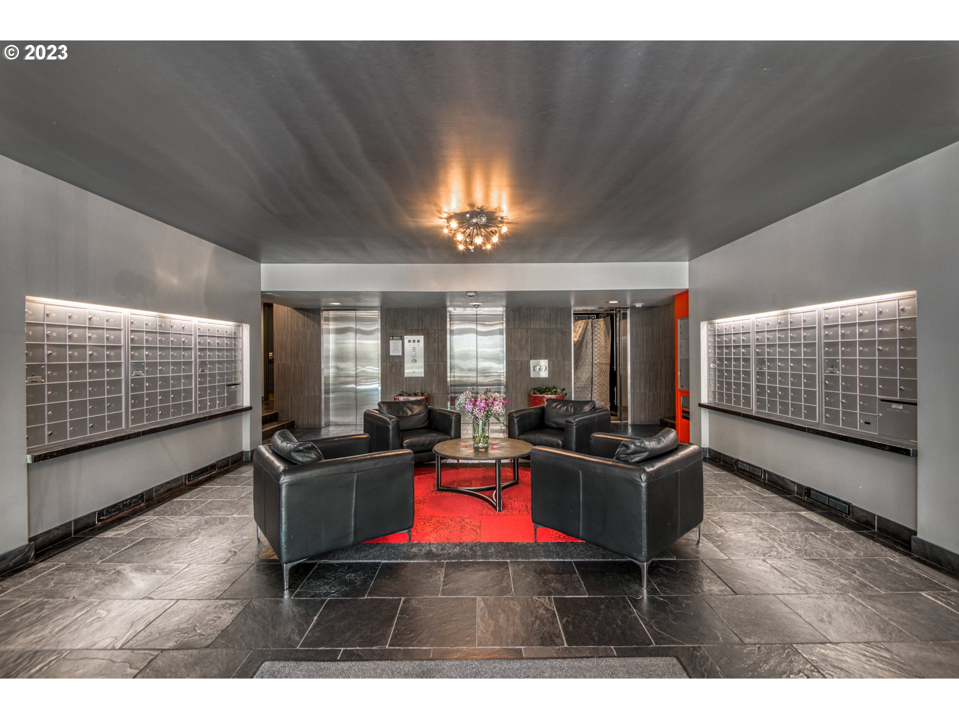 Photo #21: 23096599 Listing 