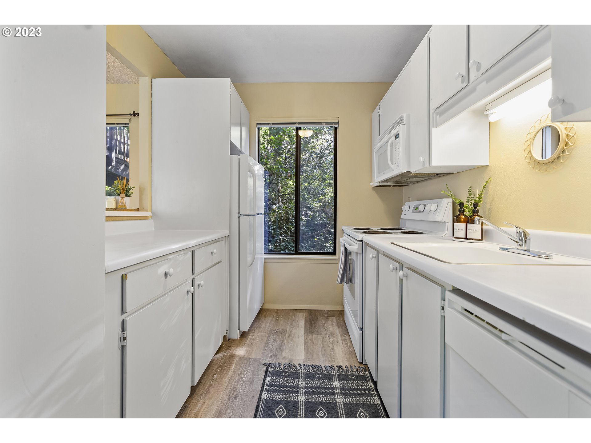 Photo #6: 23102072 Listing 