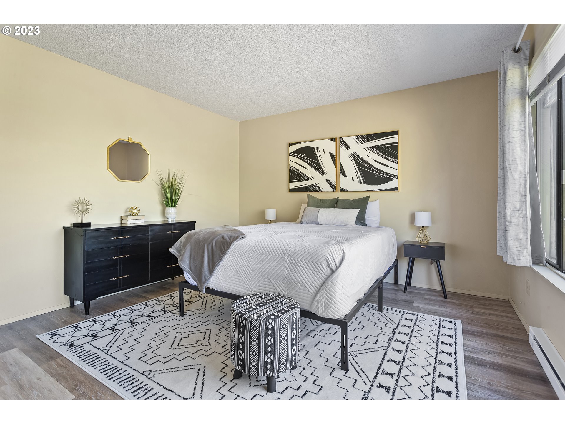 Photo #2: 23102072 Listing 