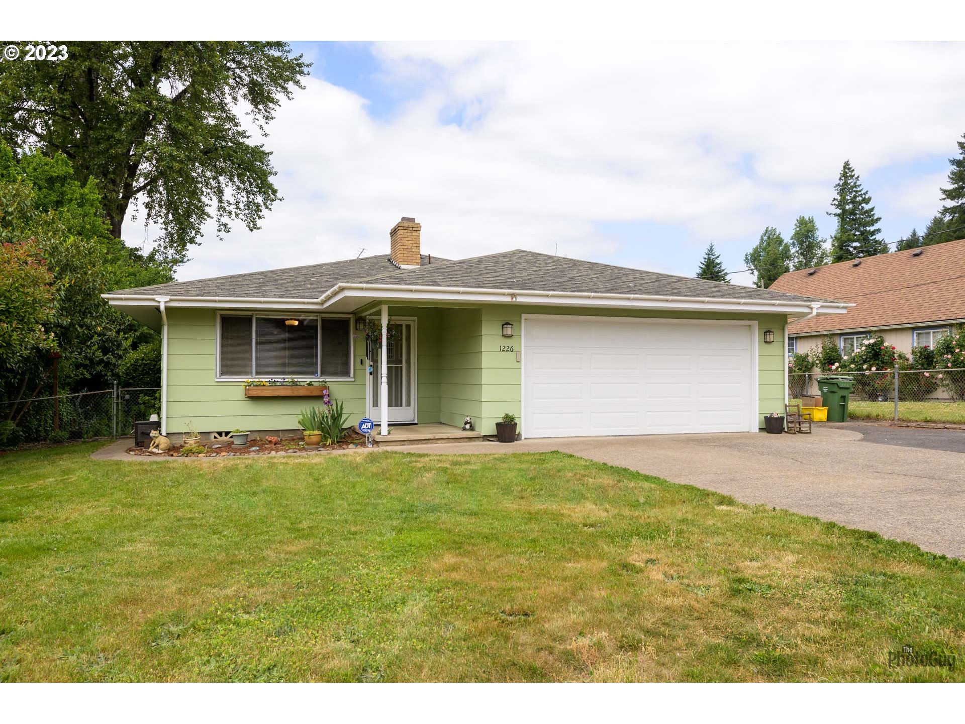 1226 TYLER AVE, Cottage Grove, OR 97424