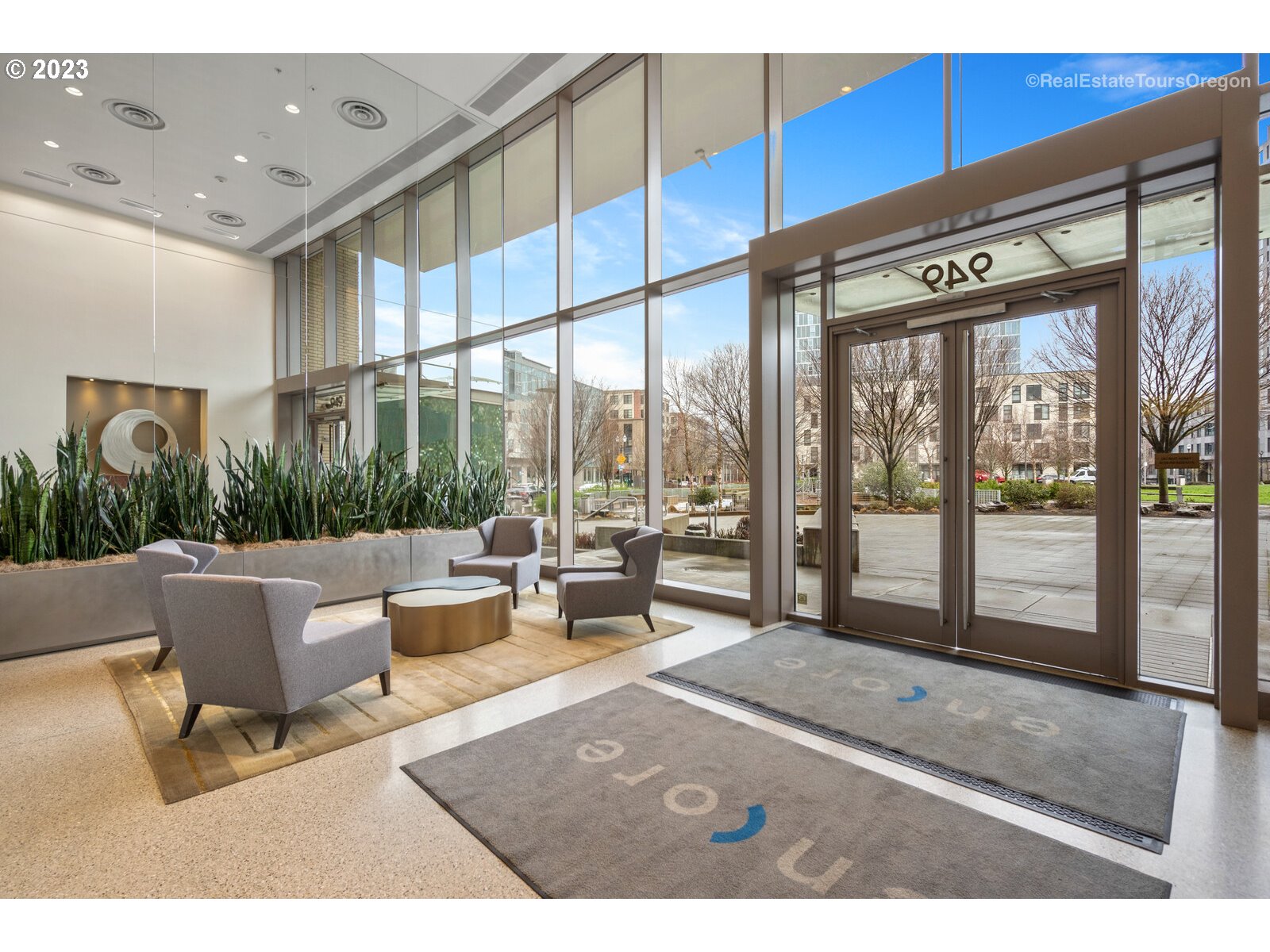 Photo #3: 23107296 Listing 