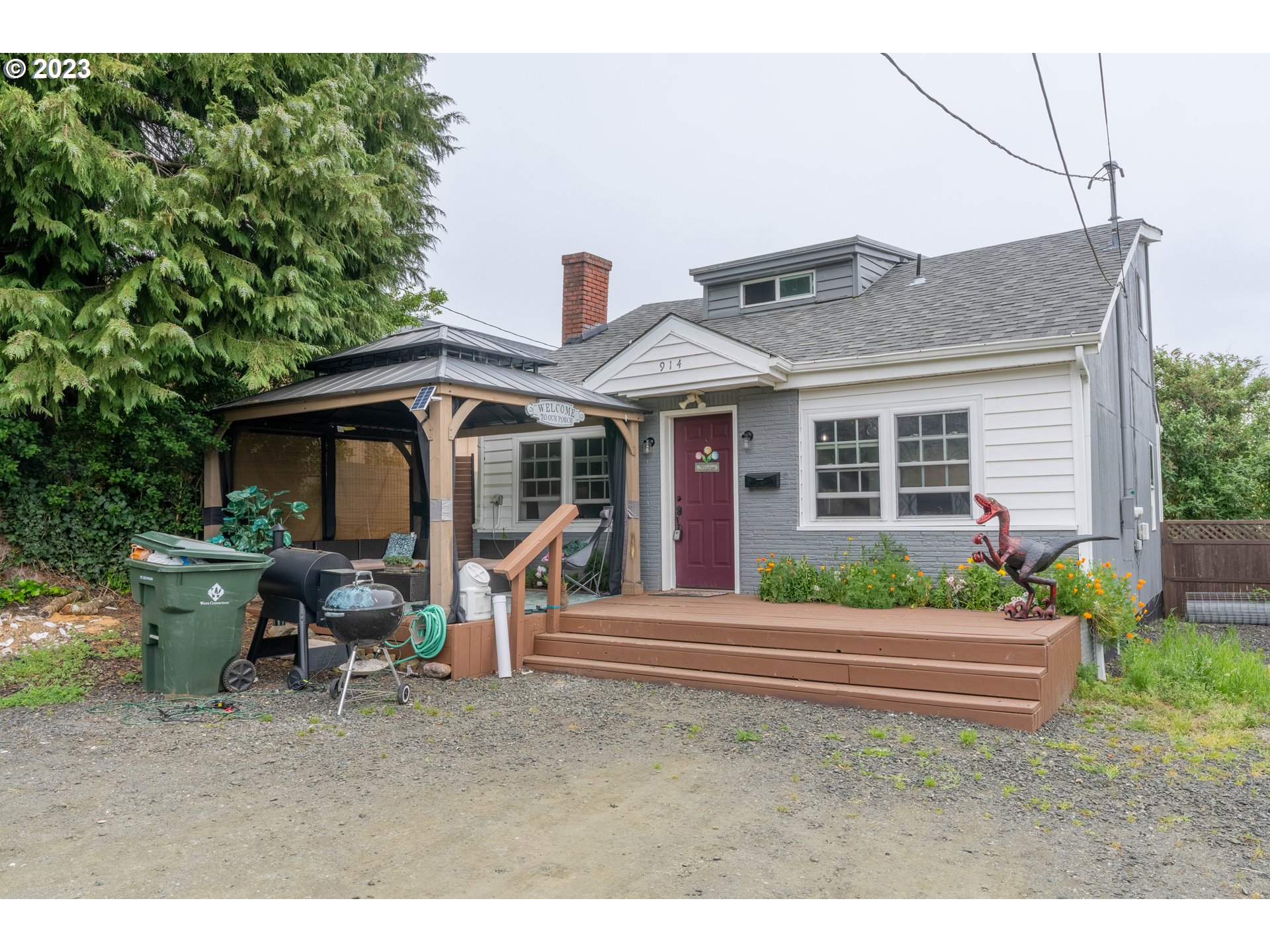 914 S 10TH ST, Coos Bay, OR 97420
